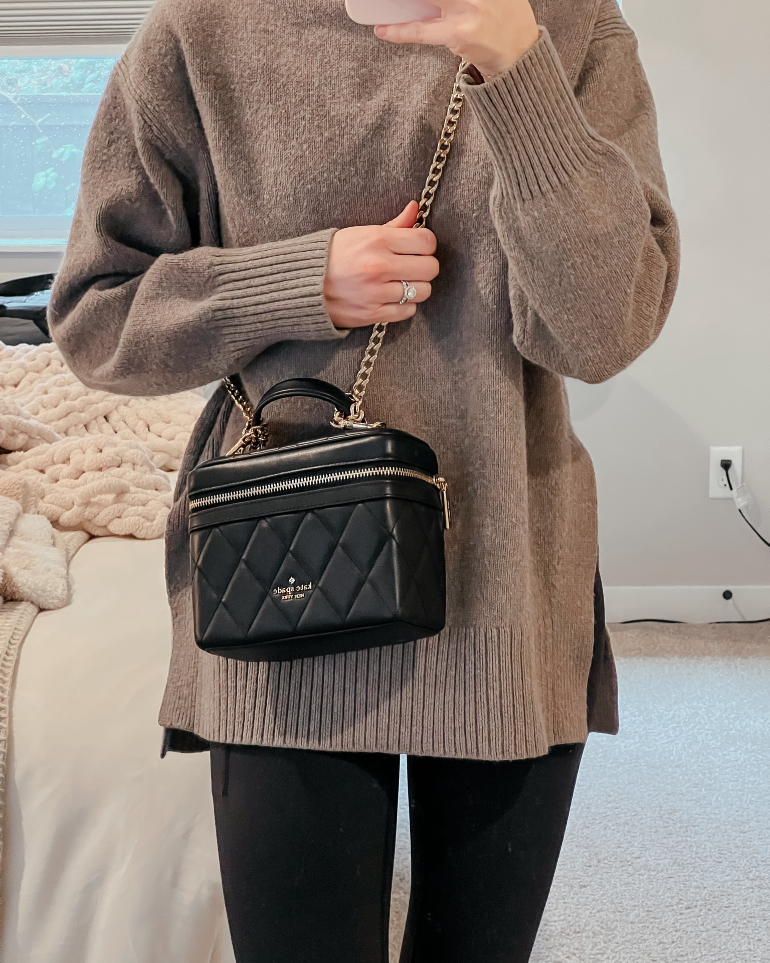 Loving this cute, classy Kate spade bag 🖤 ♠️ 

#LTKstyletip #LTKfindsunder100 #LTKSpringSale