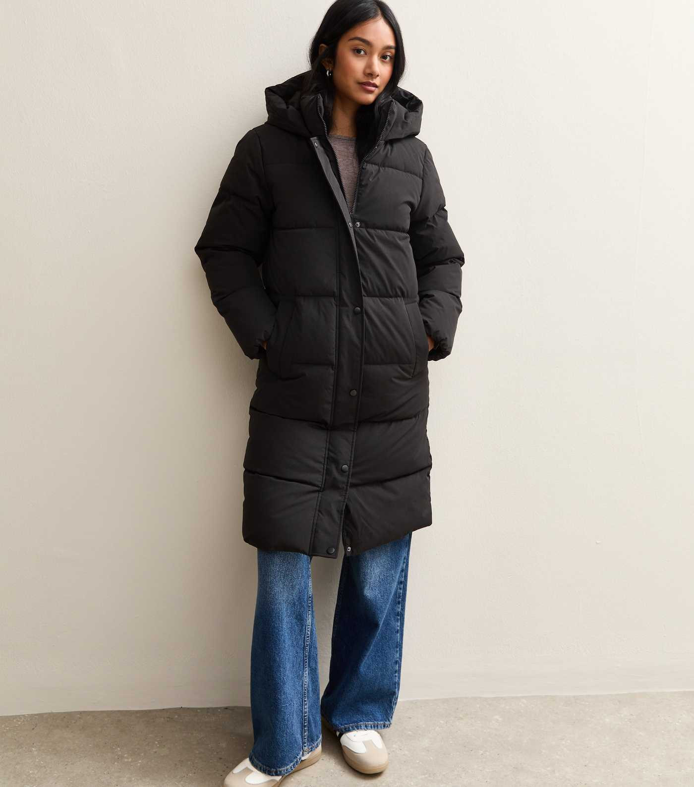 Black Panelled Longline Puffer Coat | New Look | New Look (UK)