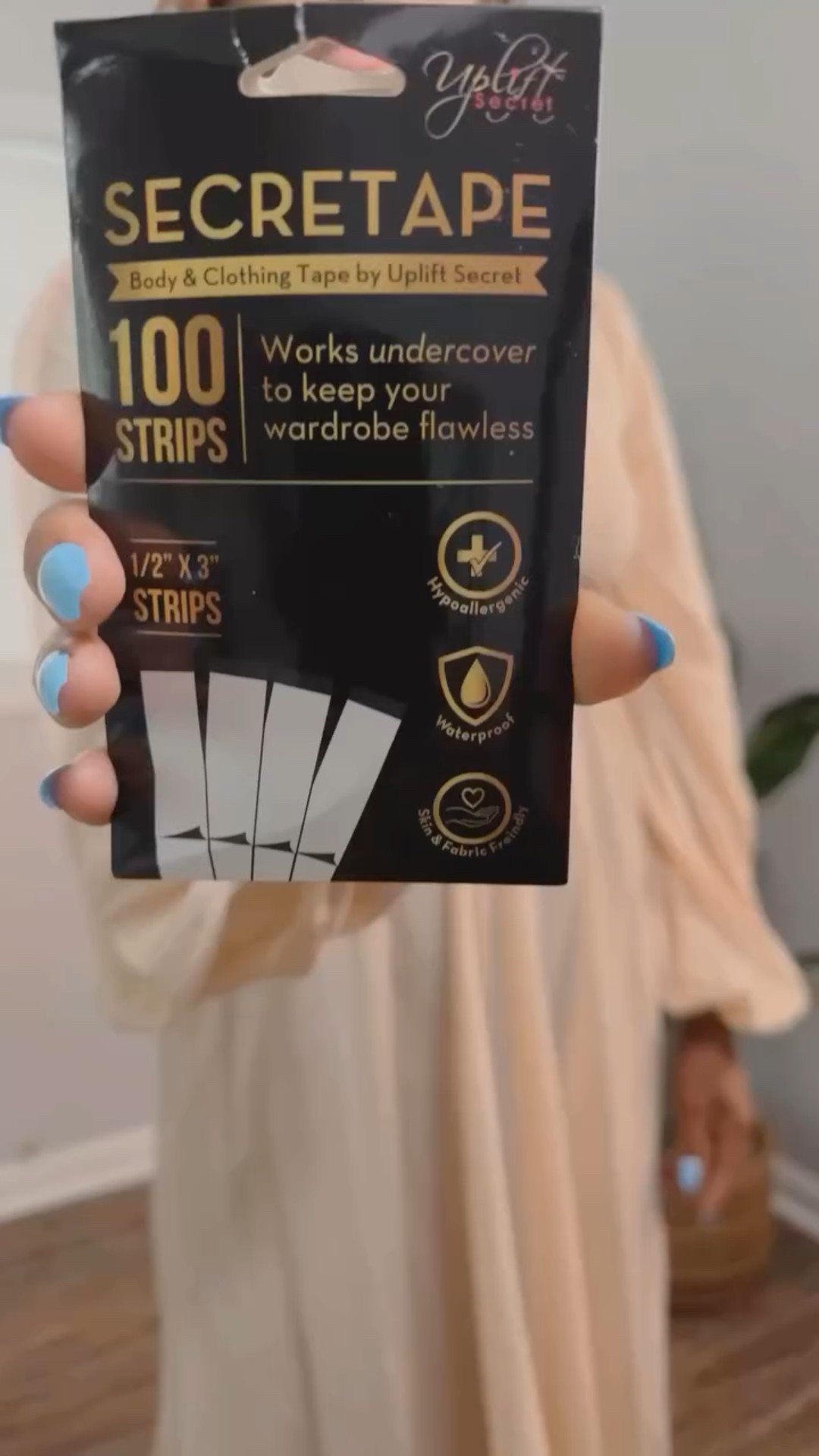 Not sure if this counts as a GRWM or a survival guide 😅 But here’s how I secretly secure everything in place with fashion tape. I’m gonna list it on my LTK. Just click the link in my bio
.
.
.
.
.
#socashleycloset #styleinspiration #ltkstyletip #chicandeffortless #ltkseasonal #summeroutfit #vacationoutfit