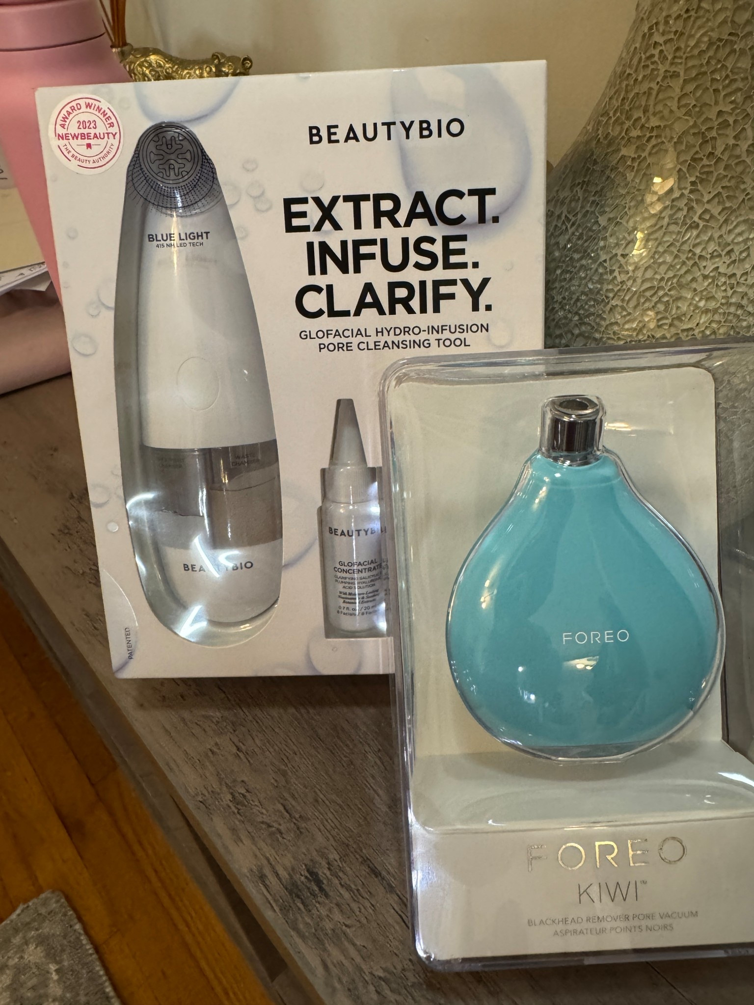 My newest at-home skincare devices! This is pretty much the at home equivalent to a hydrafacial! Perfect for extra skin hydration and to clear the pores as we head into fall!

#LTKSeasonal #LTKBeauty #LTKU