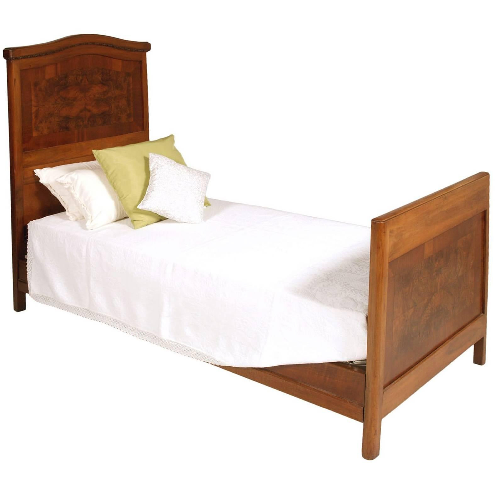 1910s, Antique Italian Art Nouveau Single Bed in Walnut and Burl Walnut Inlaid | 1stDibs