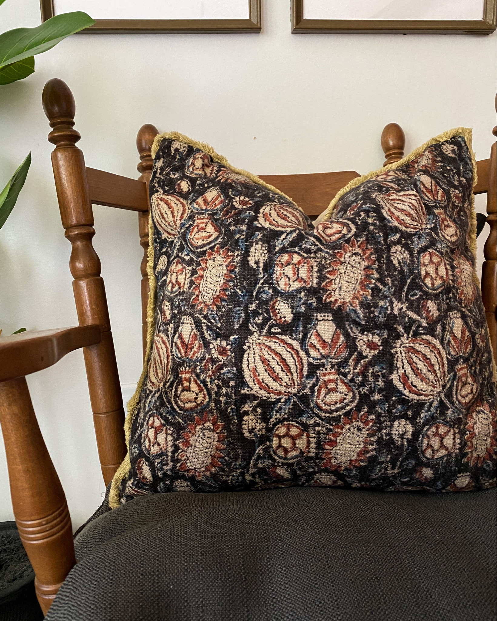 Fall pillows. Fall home decor

#LTKhome #LTKsalealert