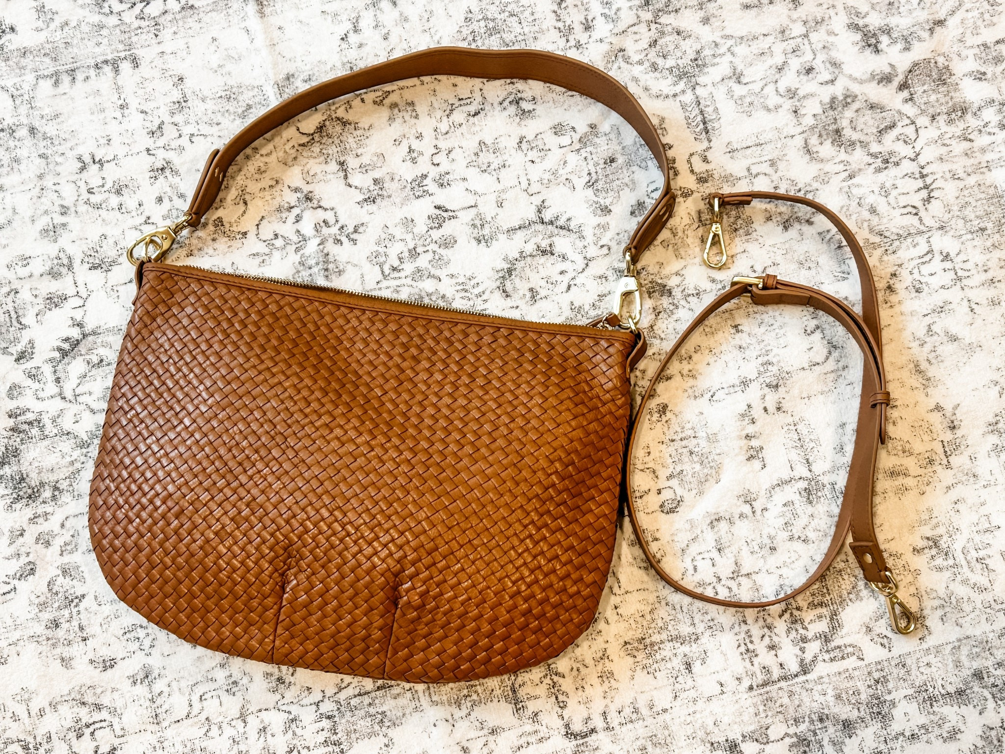 Loving this color handbag for autumn! ✨🍂

#LTKSeasonal #LTKOver40 #LTKItBag