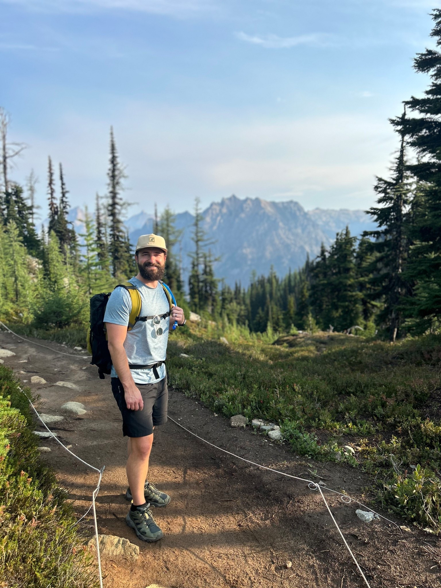 My go to day hiking outfit

#LTKTravel #LTKMens #LTKActive