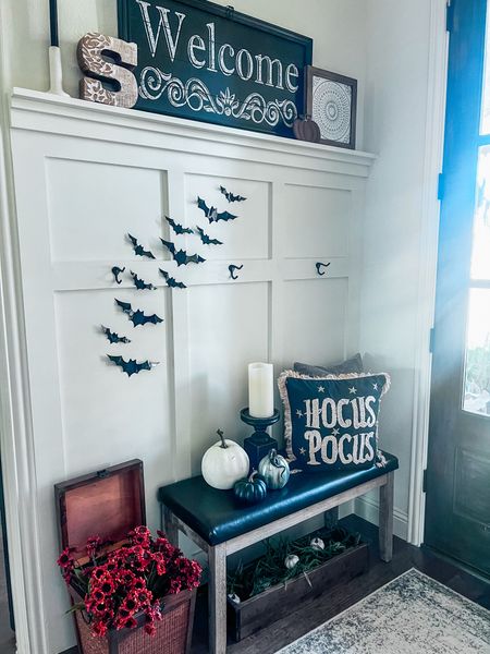 Halloween entryway decor 🦇🤍

#LTKhome #LTKHalloween #LTKSeasonal