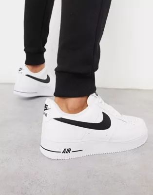 Nike Air Force 1 '07 trainers in white | ASOS (Global)