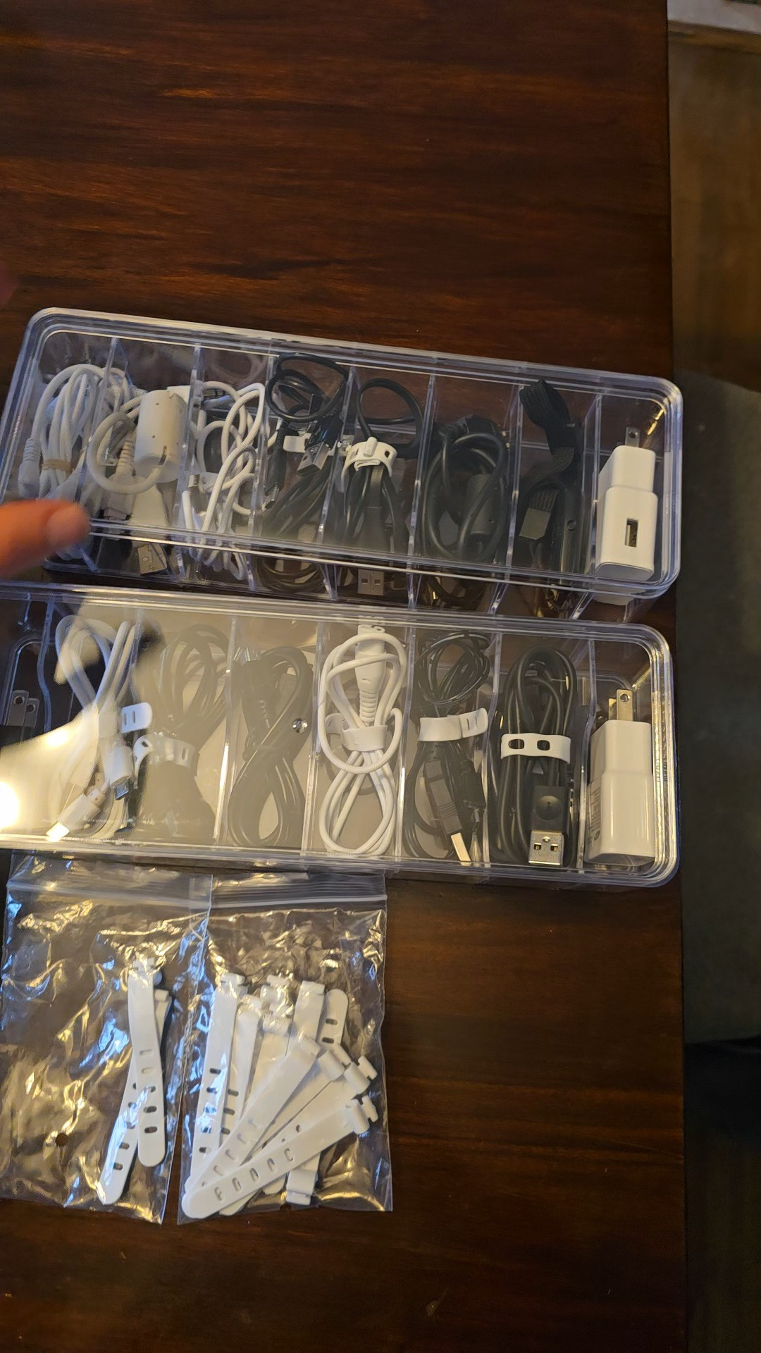 🔥 Tidy-up find of the day!If you’re drowning in cords (same 🙋🏻‍♀️) this Tatuo 2-pack Cable Organizer Box is SUCH a game changer. Clear, compact, and comes with wire ties so your desk doesn’t look like a spaghetti factory anymore.Perfect for your home office, kitchen counter chaos, or behind the TV.And YES — it’s under budget-friendly pricing. 👏✨Grab it before it sells out — your future organized self will thank you. 😅🫶#DaniellesDeals #AmazonFinds #HomeOrganization #DeskSetup

#LTKHome