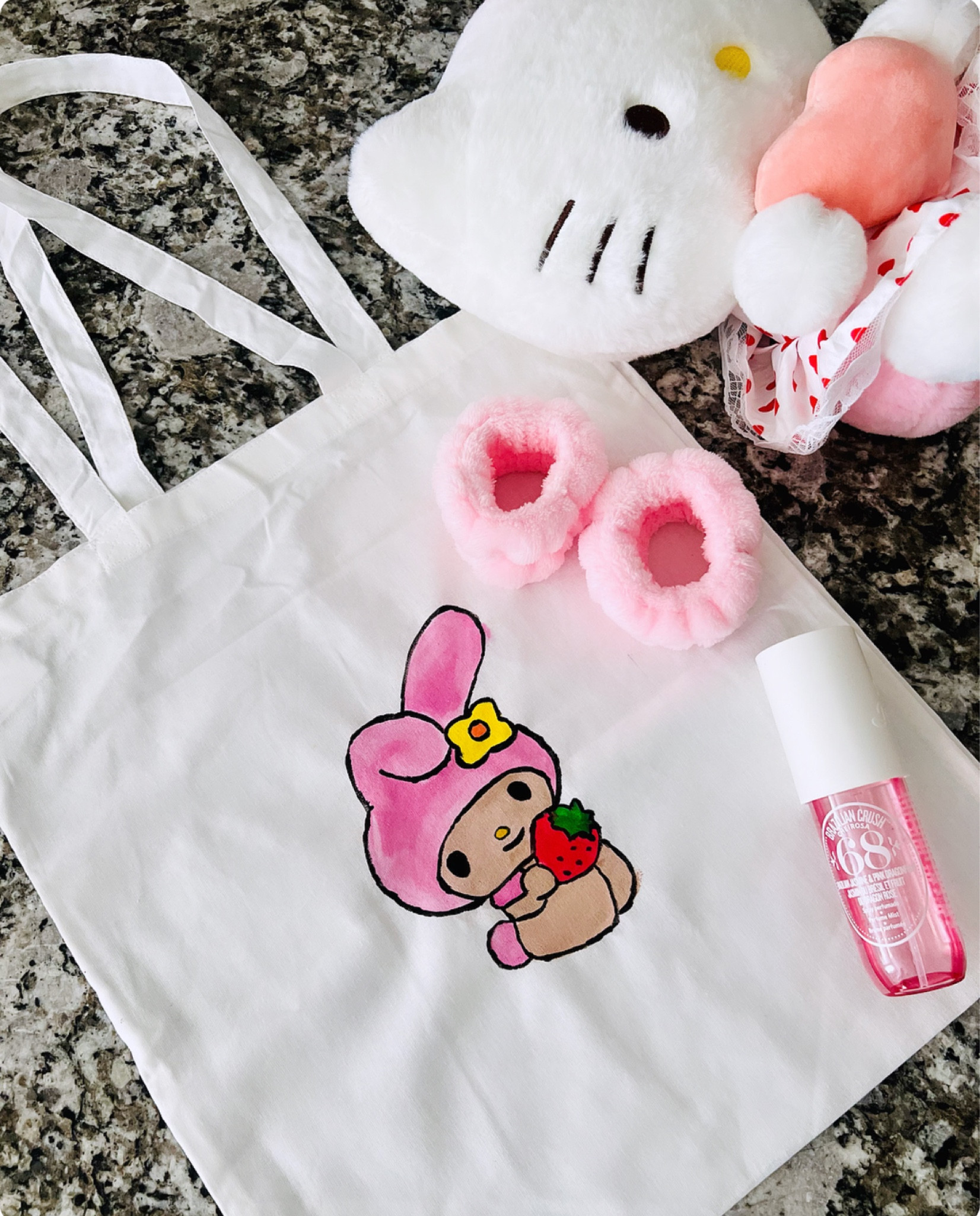 🌸Spring is near🌸

Baby pink gives me all the Spring feels. I’ve tapped back into my pink era with my Sanrio Hello Kitty Plushie, pink face washing wristbands, Sol de Janeiro Cheirosa 68, and hand painted Sanrio MyMelody tote bag💕

#LTKU #LTKfindsunder50 #LTKSeasonal