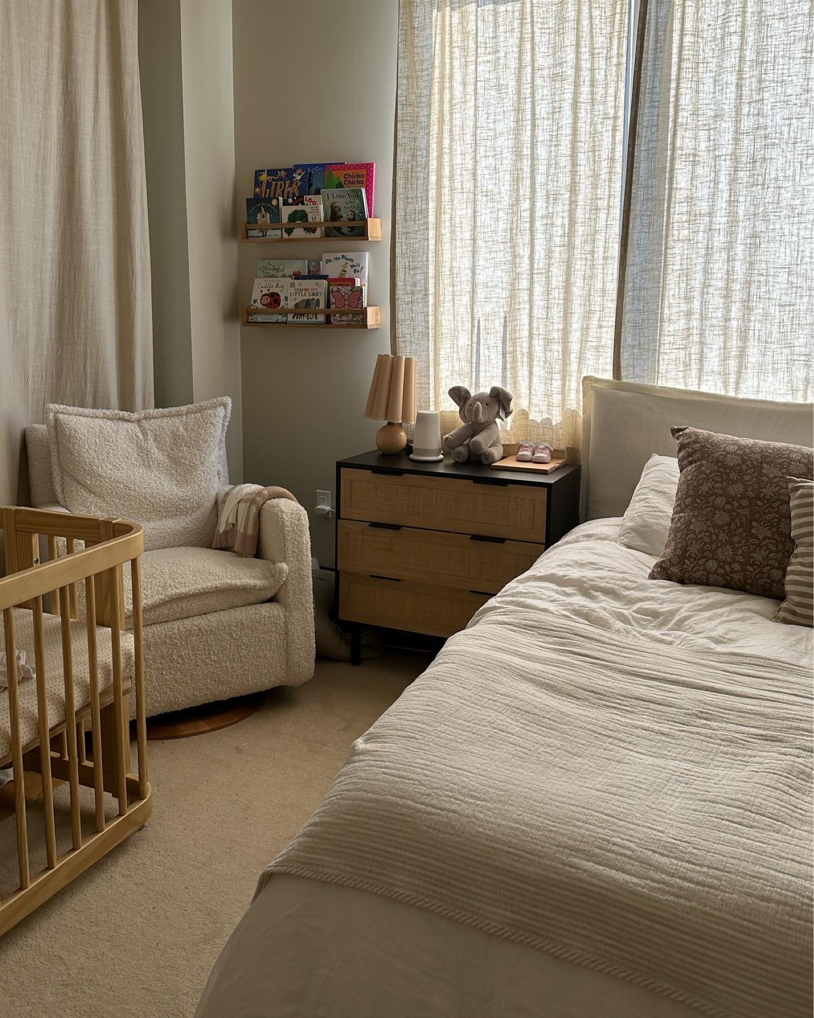 baby girls nursery 💕
must haves include: sheepskin glider, hatch noise machine, nestig wave crib, nanit baby monitor 