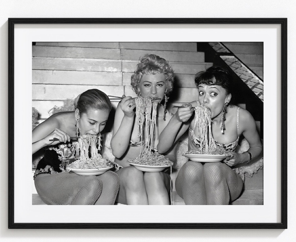 Etsy art finds 

#artwork #art


#LTKfindsunder50 #LTKhome
