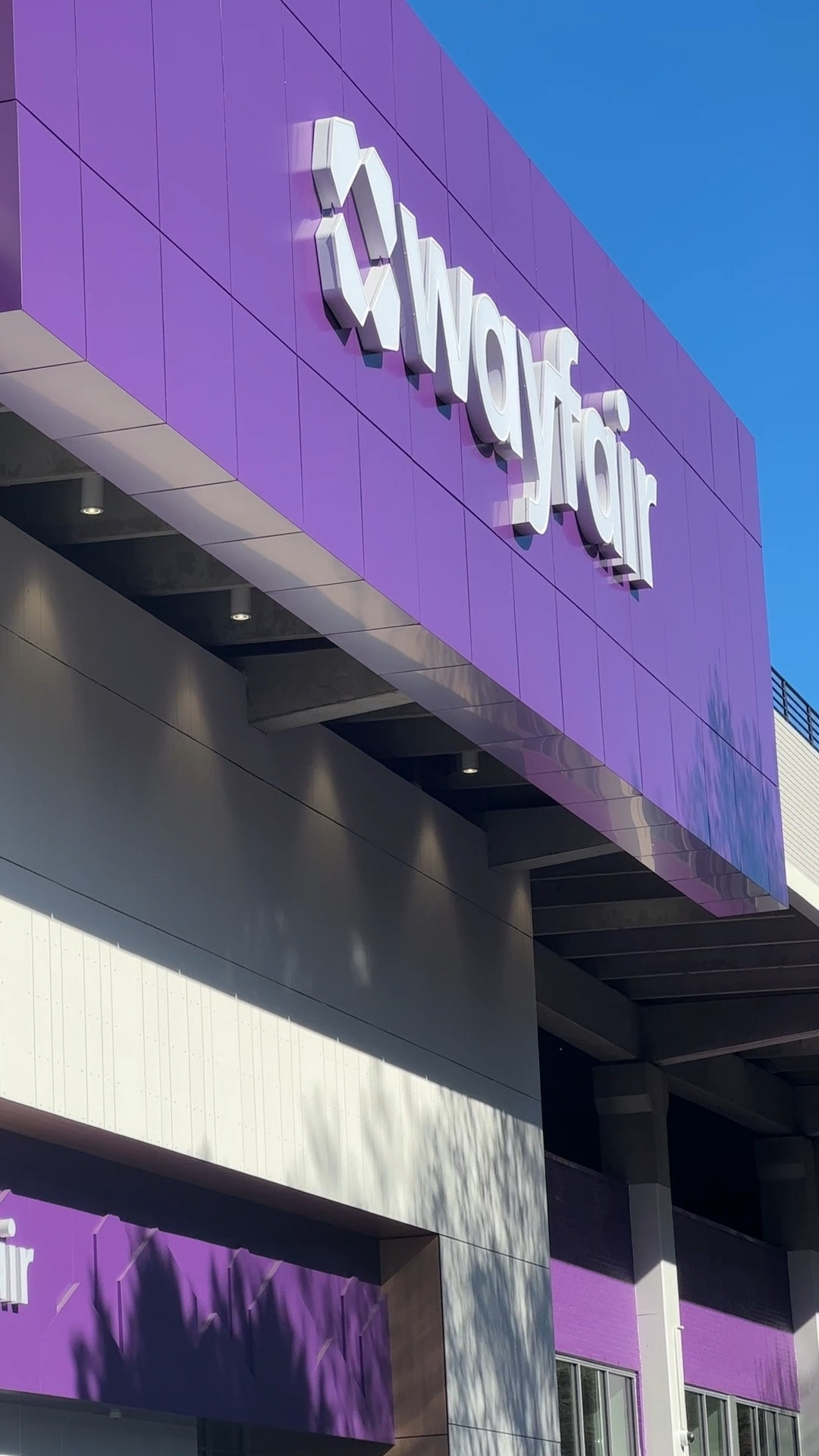 @Wayfair is here! #Atlanta 


#newstore #home #shopping #wayfair #wayfaircreator 

#LTKHome #LTKstorytime #LTKvlog