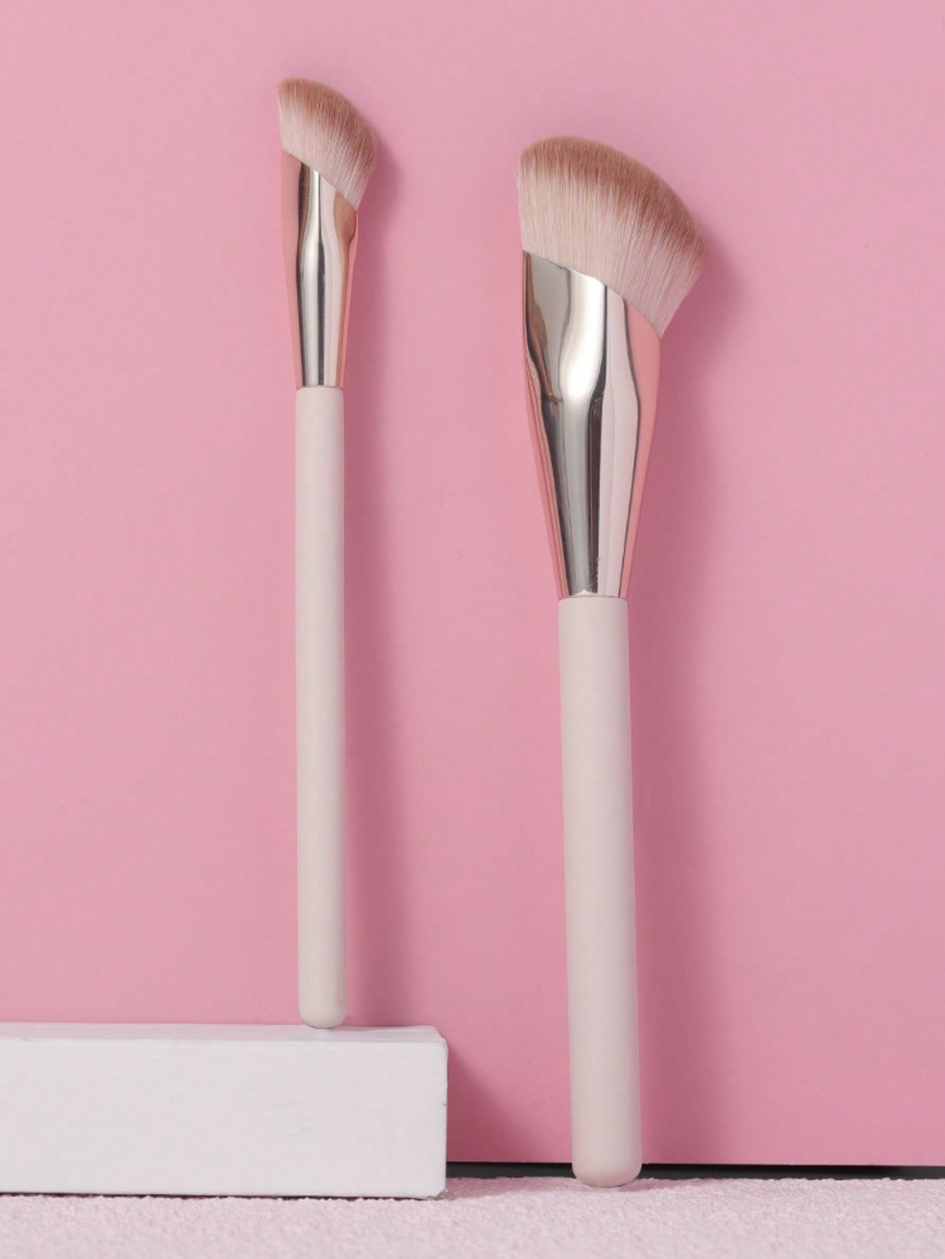 2pcs Wooden Makeup Brushes Set | SHEIN