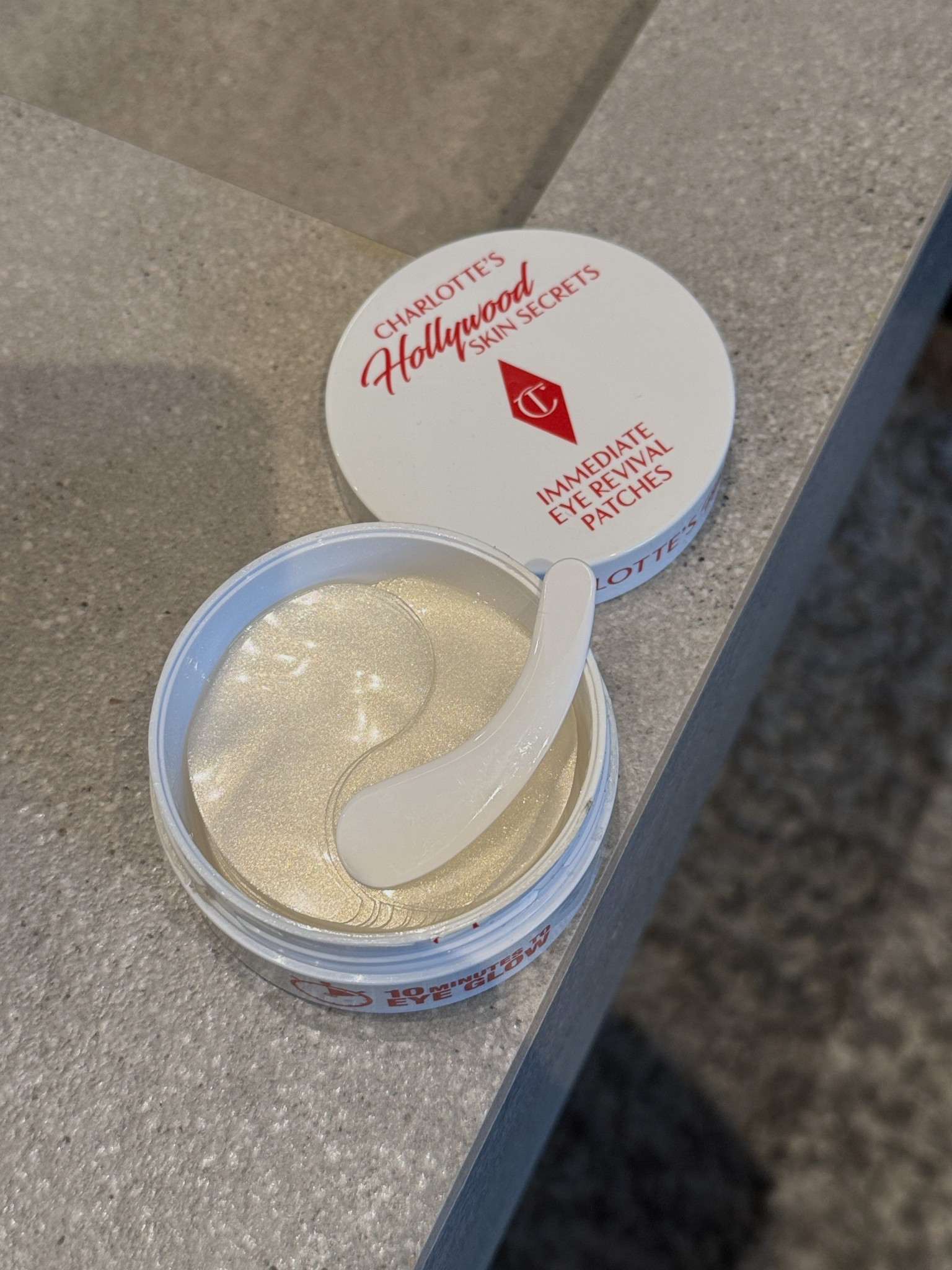 My holly grail for these cold mornings ✨🤍

Charlotte Tilbury | eye patches 

#LTKwedding #LTKbeauty #LTKdatenight