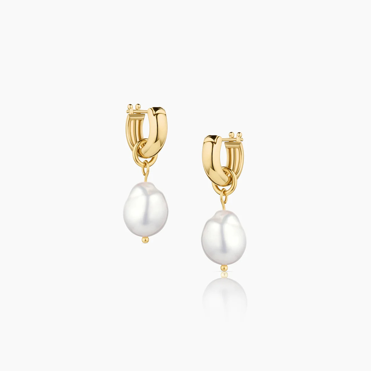 Petite Colette Pearl Earrings | THATCH