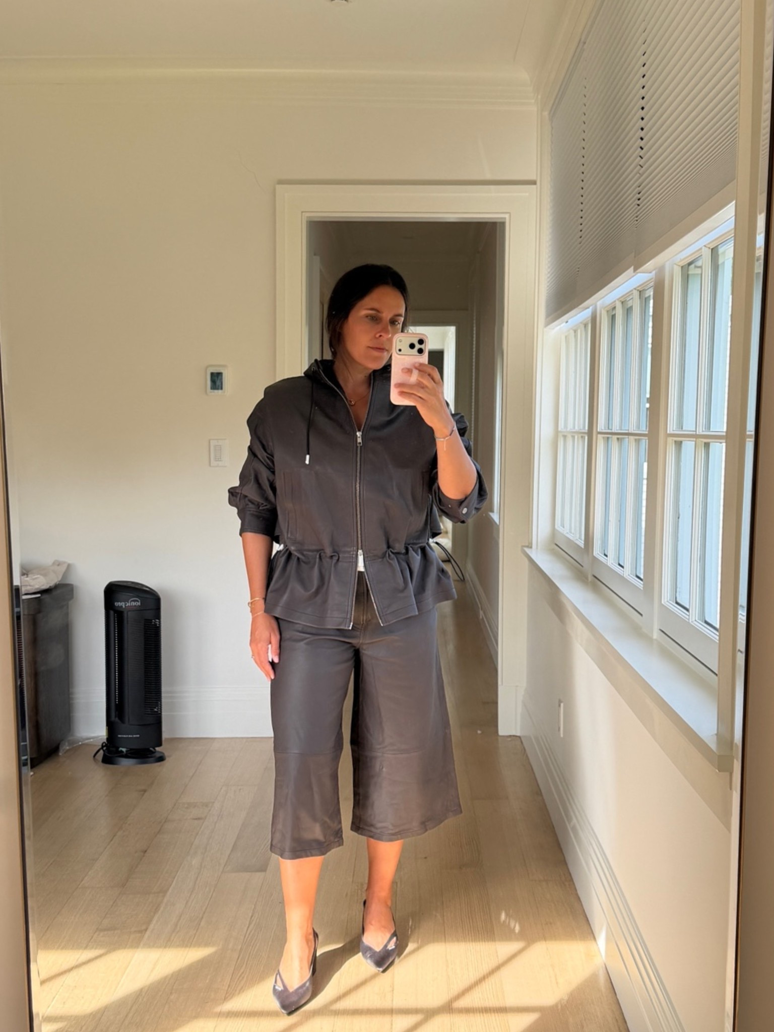 This leather set is perfect for fall!

#LTKdayinmylife #LTKgrwm #LTKWorkwear