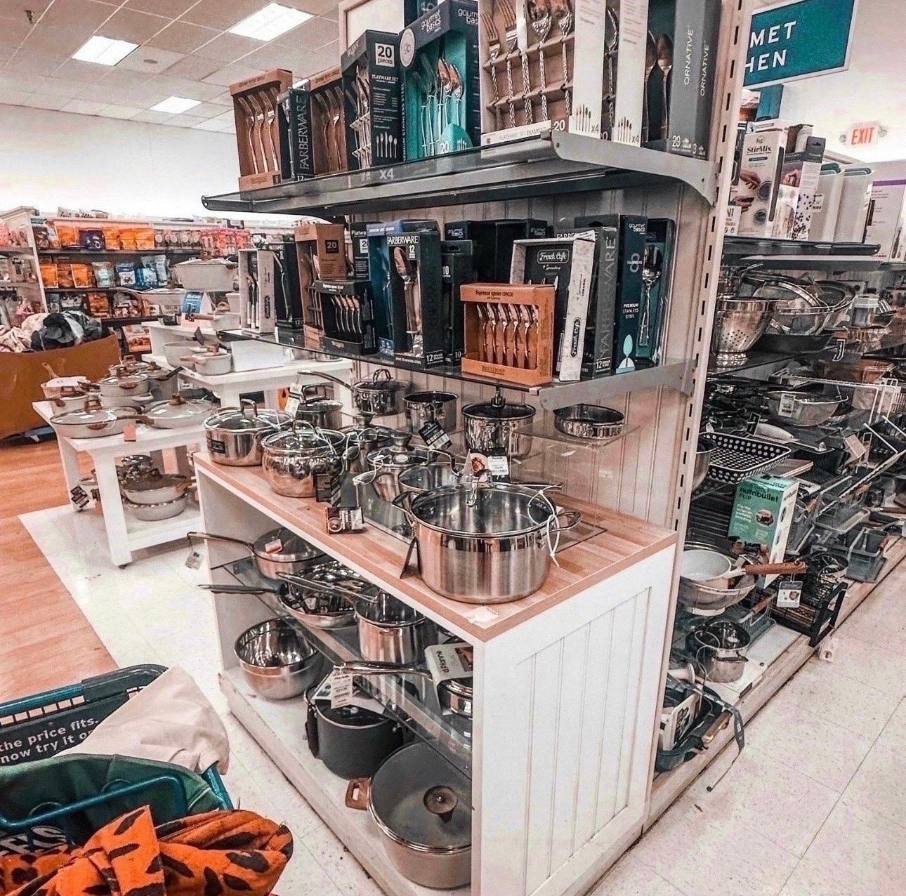 Ready for patio season? ☀️ Spotted these chic wicker chairs and sleek accent seats. Whether you're refreshing your deck or adding a cozy corner indoors, these finds are a total steal!
#OutdoorLiving #PatioFurniture #HomeFinds #InteriorStyling #CozyHome