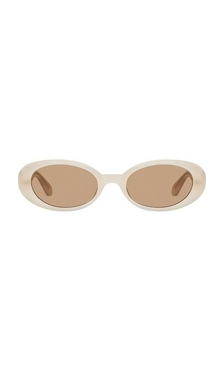 Quay Felt Cute Sunglasses in Ivory. | Revolve Clothing (Global)