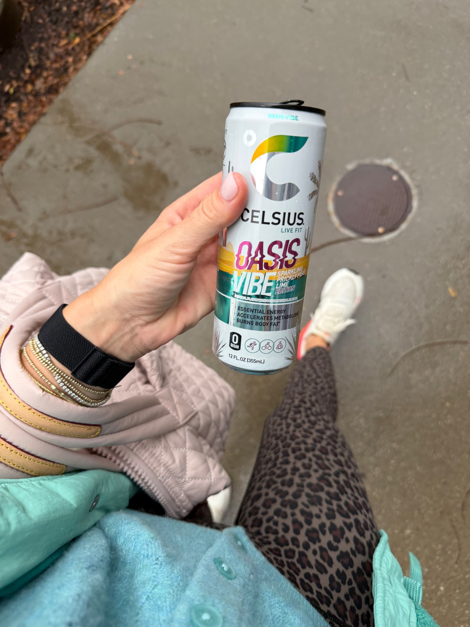 Today’s outfit for running errands — leggings are ON SALE! I’m in a small 

#LTKCyberWeek