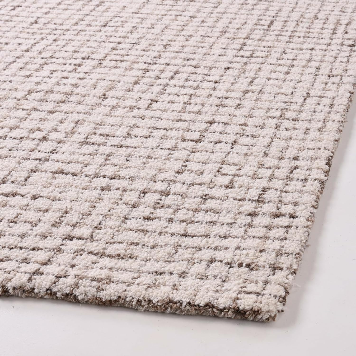 TEXTURED GRID PLAID DESIGN: Features a modern geometric grid plaid pattern that complements both ... | Amazon (US)