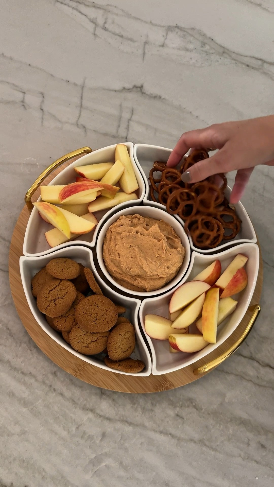The easiest fall dip you’ll make all season (and it’s dairy-free!) 🍁 Pumpkin Fluff Dip = creamy, cozy, and dangerously scoopable.
 
Let’s Make it!
 
Ingredients:

1 (4 oz) instant vanilla pudding mix ( I linked the one I used )
1 (10 oz) @truwhip, thawed
1 (15 oz) pumpkin puree
2 tsp pumpkin pie spice
1 tsp cinnamon
 
How to:

Toss it all in the mixer, blend until creamy + smooth, spoon into a bowl, and finish with a dusting of cinnamon. That’s it. 15 minutes, zero stress!

#pumpkindip #pumpkinrecipe #pumpkinrecipes

#LTKSeasonal #LTKfoodie #LTKdayinmylife