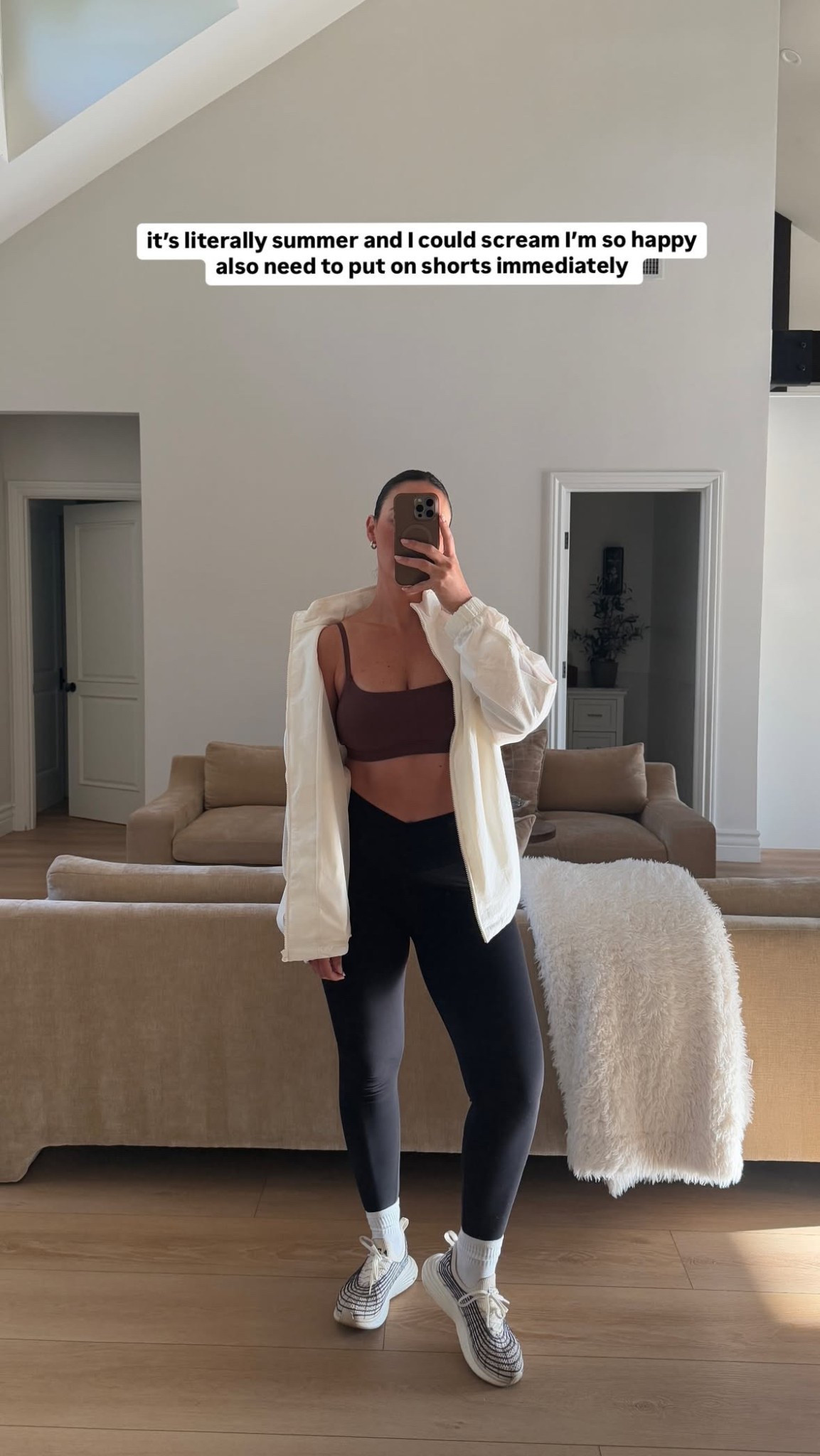 All of the summer vibes! 

workout l fitness l leggings l sports bra 