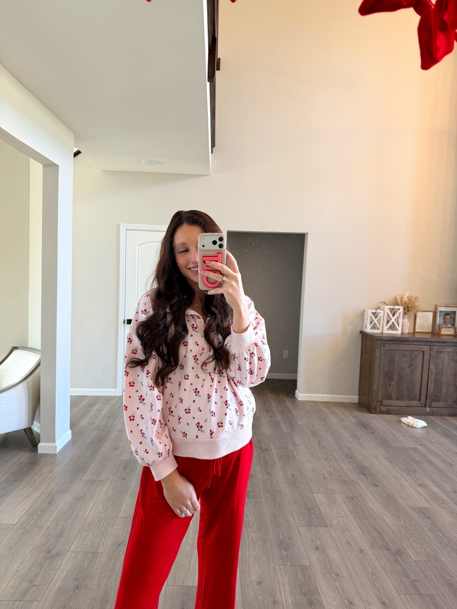 comfy cozy always, and valentines colors makes everything sweeter 🥰❤️🩷 the pants come in TALL sizes too ladies!!!!🙌🏼🙌🏼🙌🏼

#LTKBump #LTKSeasonal #LTKgrwm