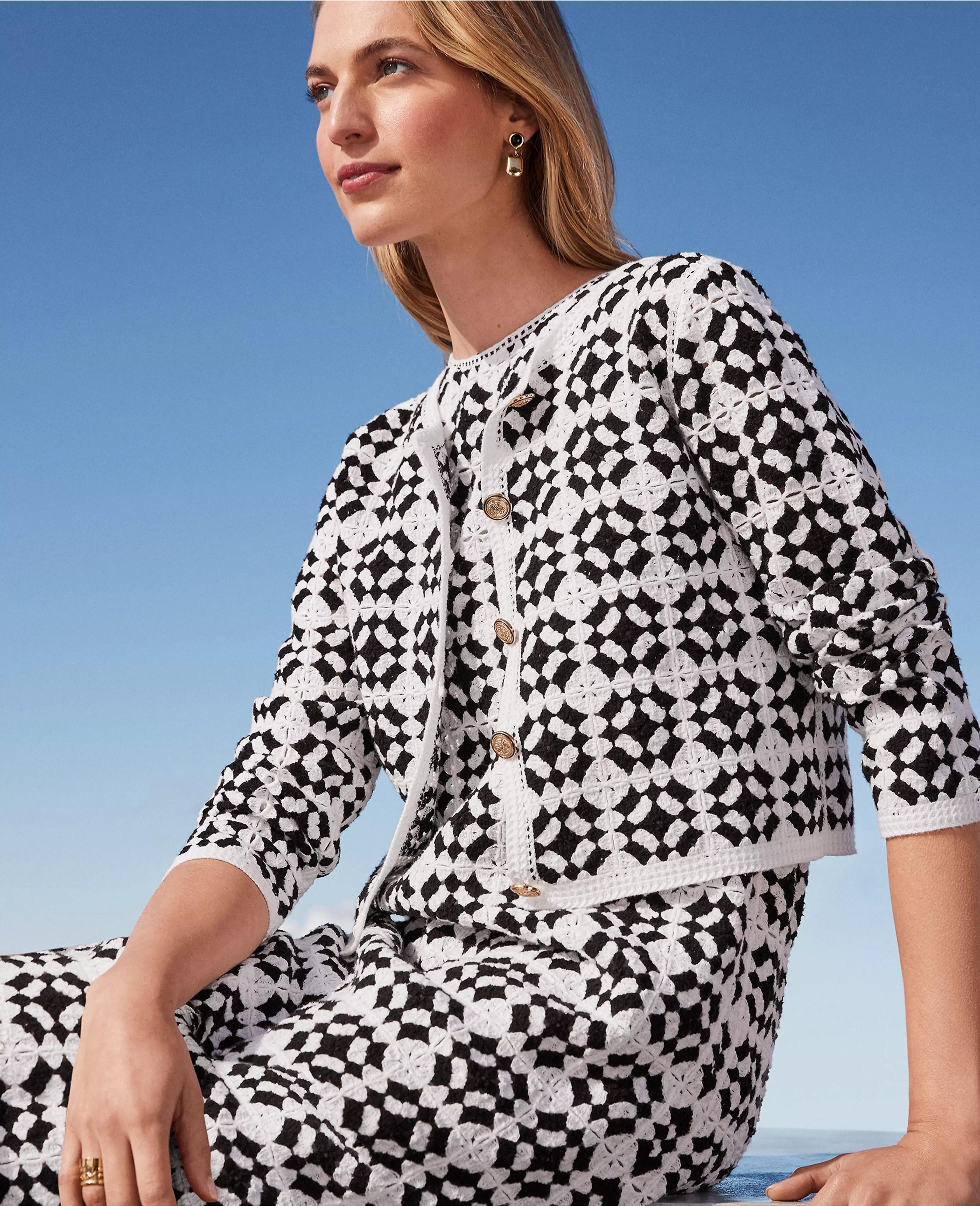 Petite Geo Crochet Cardigan | Ann Taylor (US)