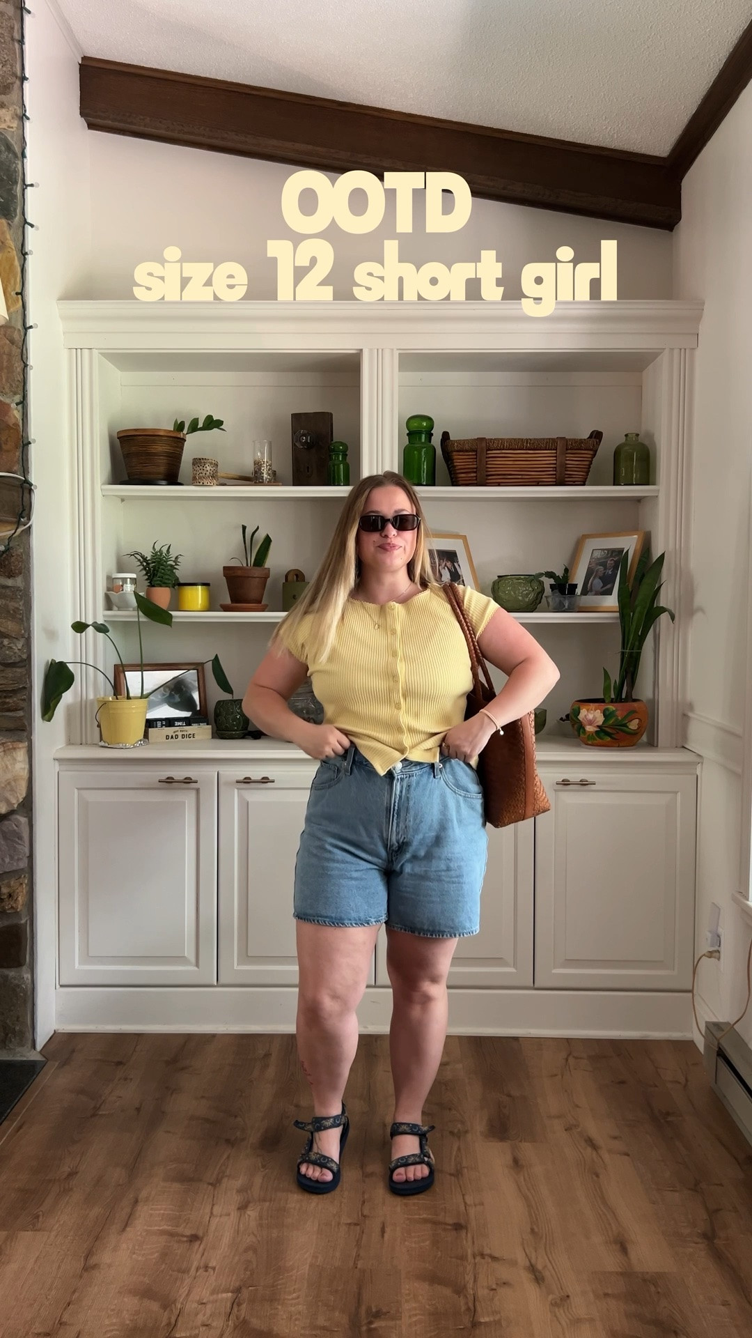 Ootd size 12 short girl 

Top size large 
Shorts size 32

#LTKootd #LTKgrwm #LTKMidsize