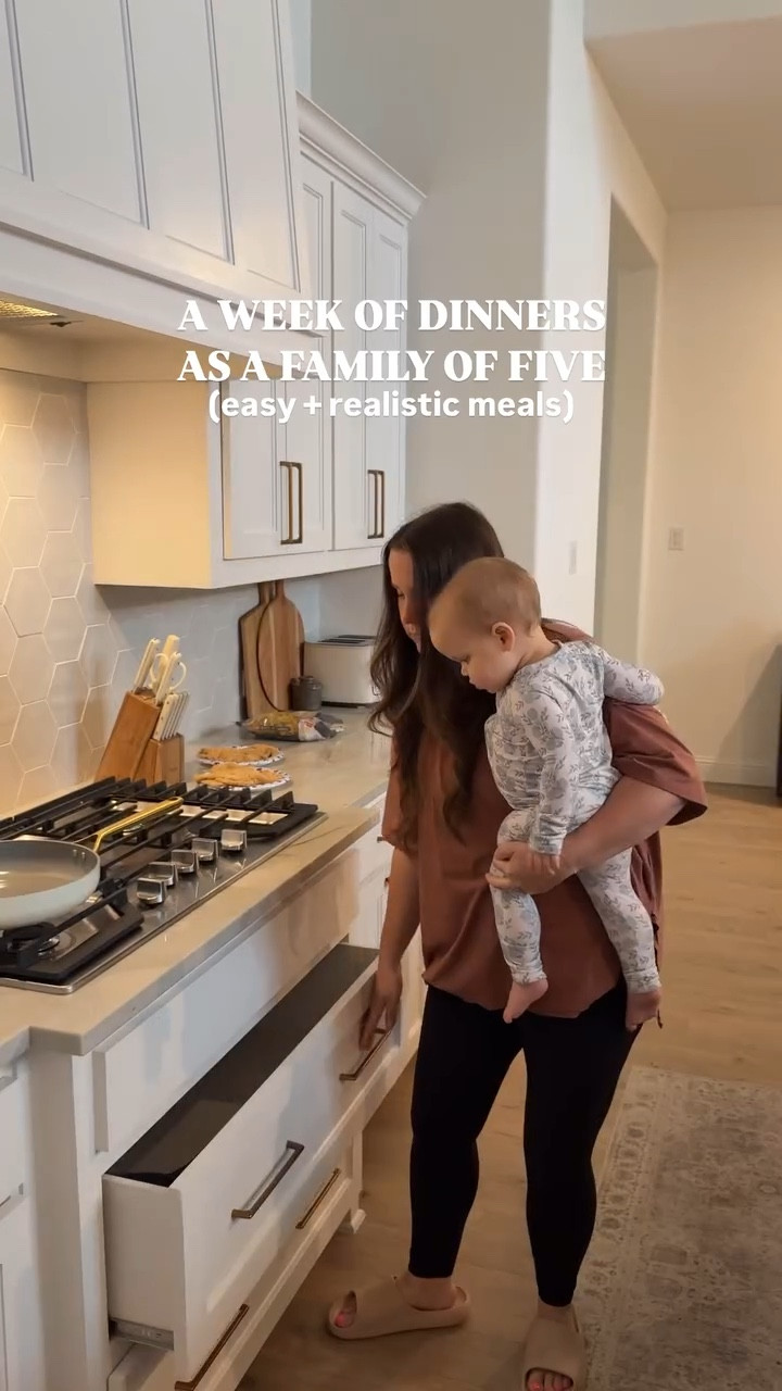 realistic family dinners we had this week as a family of five! 🍝 these are easy family meals we can all eat. One thing about me is that I live for a quick and easy dinner to throw together on busy nights!

I hope this gives you some good dinner inspo for the week ahead!

#dinnerideas #easydinners  #healthydinners #familyfriendlymeals #familyfriendlydinner #weeklydinnerinspo #familydinnerideas #kidfriendlymeals #easyrecipes #momofthree weekly dinner inspo for families with kids

#LTKKids #LTKFamily #LTKSummerEdit