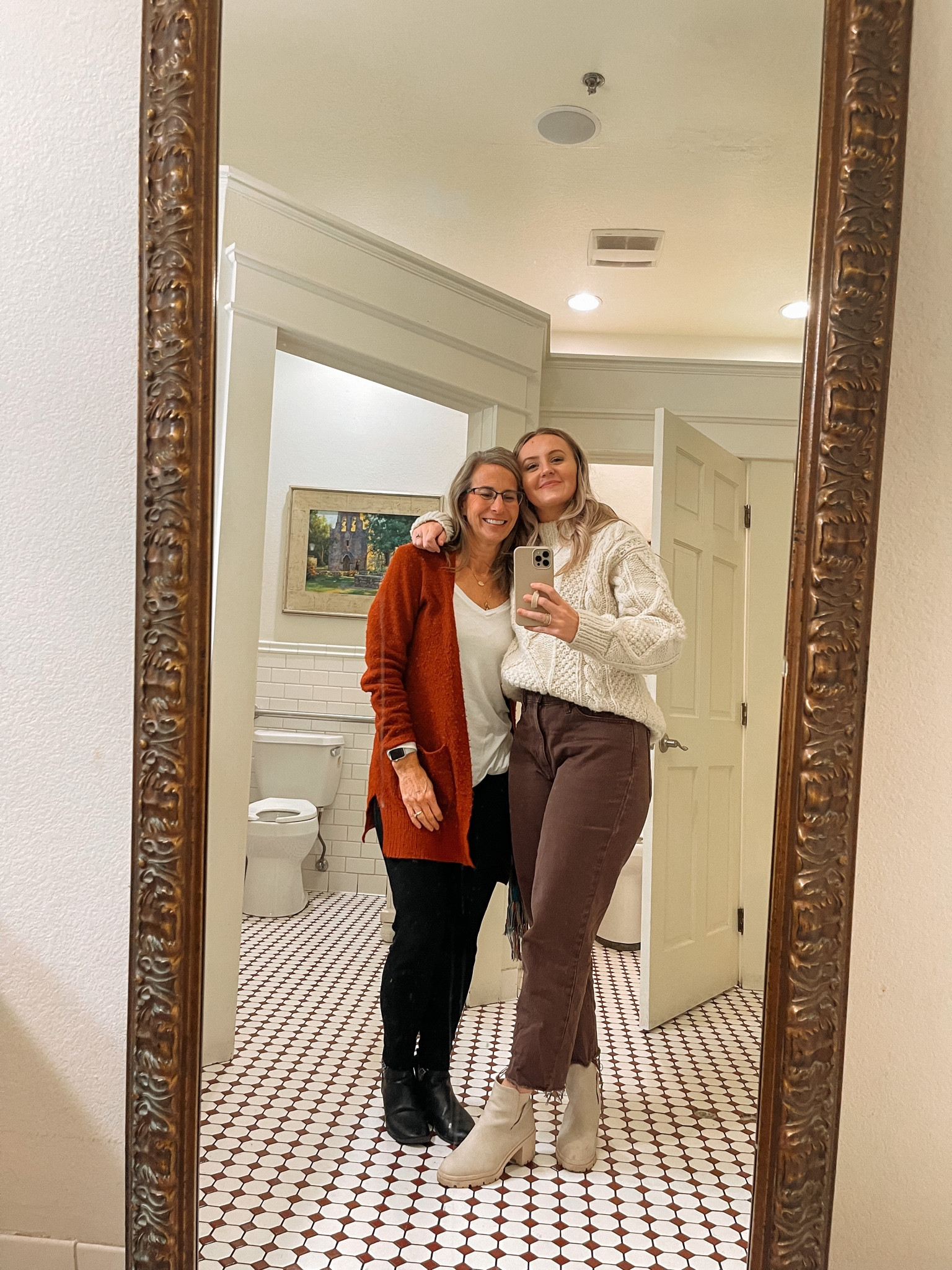 dinner outfit! These jeans are so comfortable and cute, I got them in white too

#LTKunder50 #LTKunder100 #LTKfit