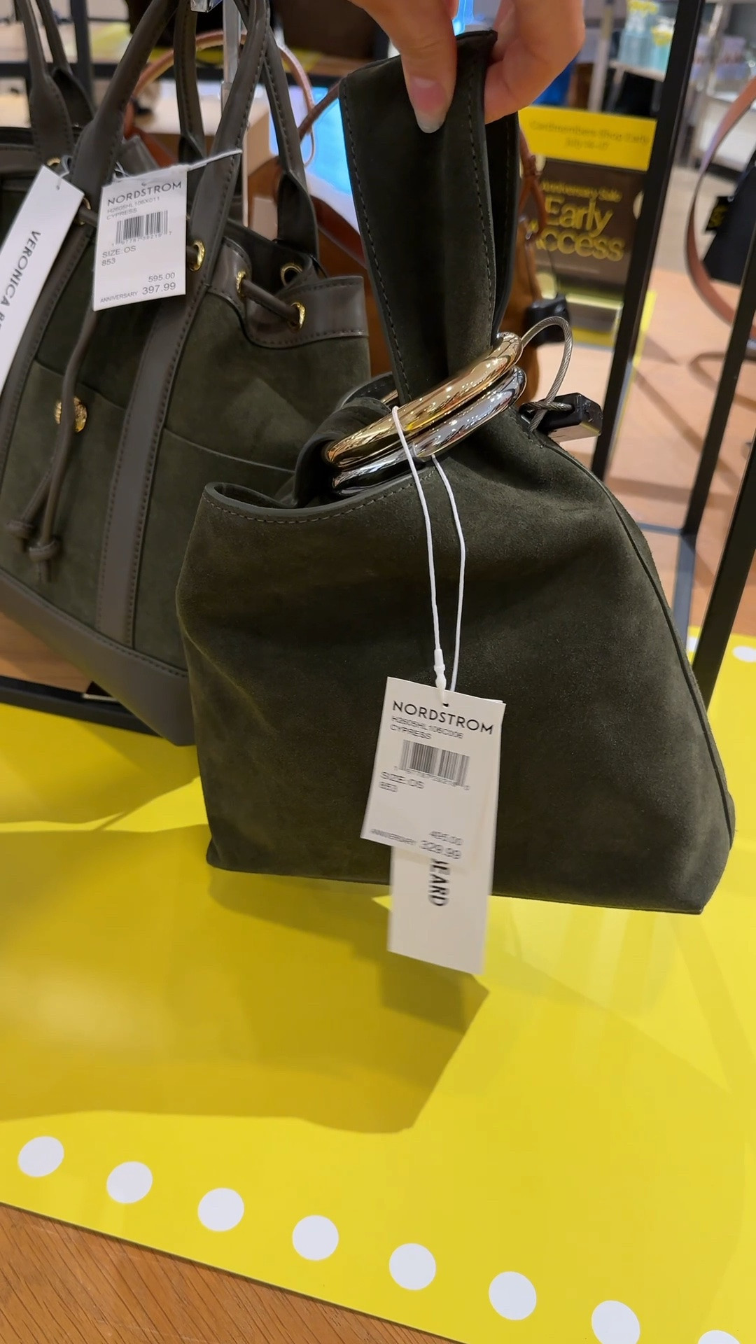 Suede bag

#LTKSaleAlert