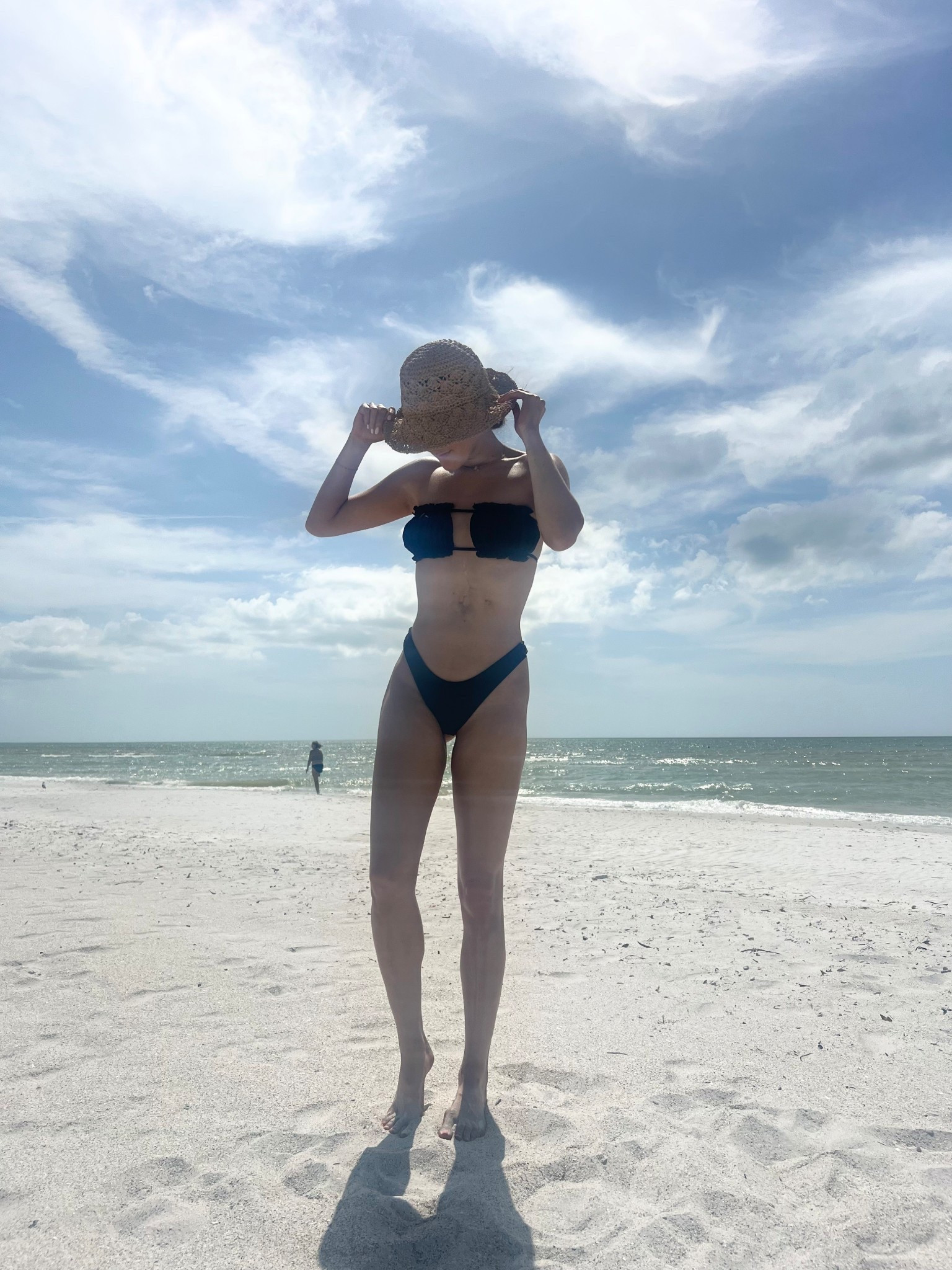 3/4 beach look
Florida
Spring break 
Bikini 

Exact bikini top is OOTS
YELAIVP bikini bottoms (size S for me)

#LTKSwim