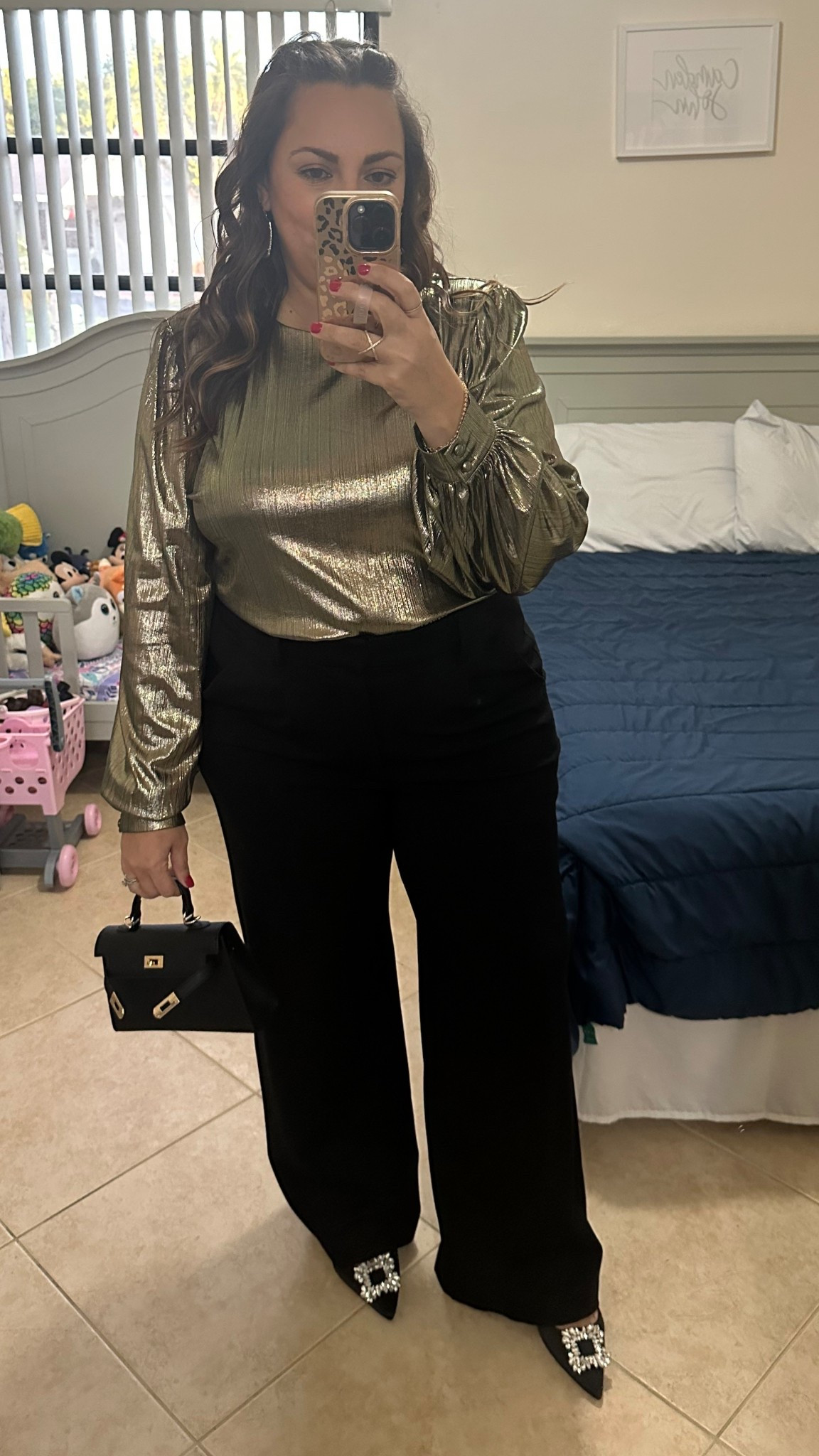 • top - Vici (similar styles linked)
• pants - Wit & Wisdom (similar styles linked)
• shoes - Target (similar styles linked)
• bag - ShopTalulah
• earrings - Kendra Scott (similar styles linked)


#LTKFindsUnder100 #LTKHoliday #LTKootd