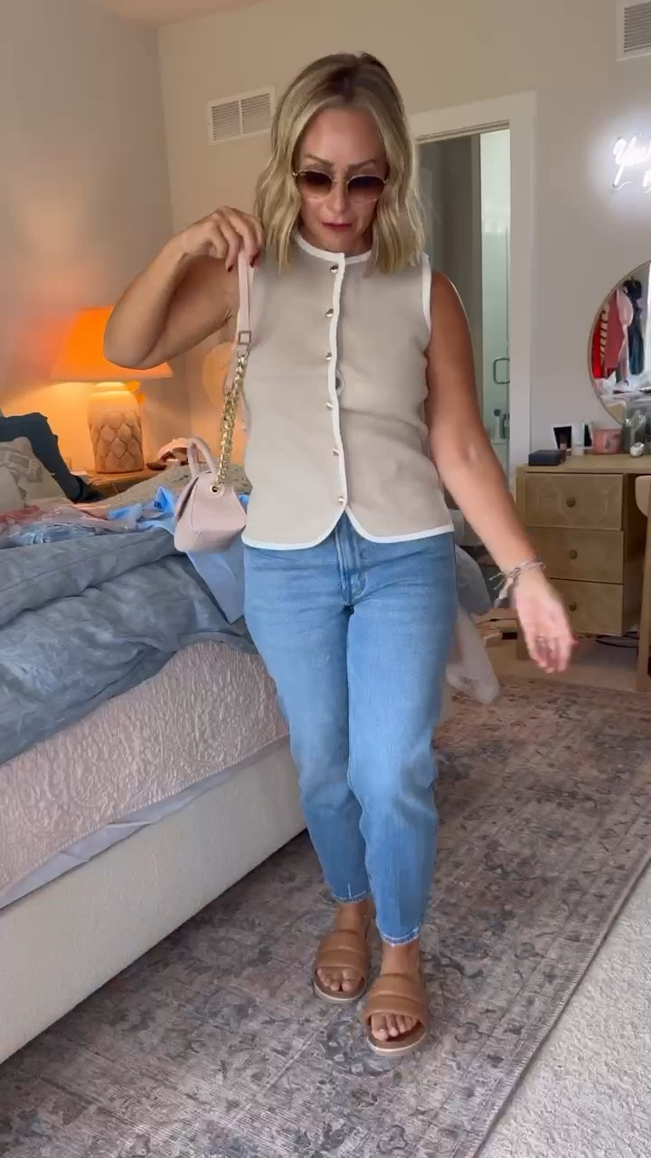 Abercrombie haul 🫶🏼

Literally one of the best hauls I’ve done all Summer!! Ordered the red dress in the next size up because it’s that cute 😍 

Their polished tees are a must have their so soft and luxe feeling! 

The sleeveless vest is giving chic mom vibes and I’m here for it!! 

Sizing details: I’m wearing a Small petite in everything except denim is a 27 short! 




#LTKSeasonal #LTKFindsUnder100 #LTKStyleTip