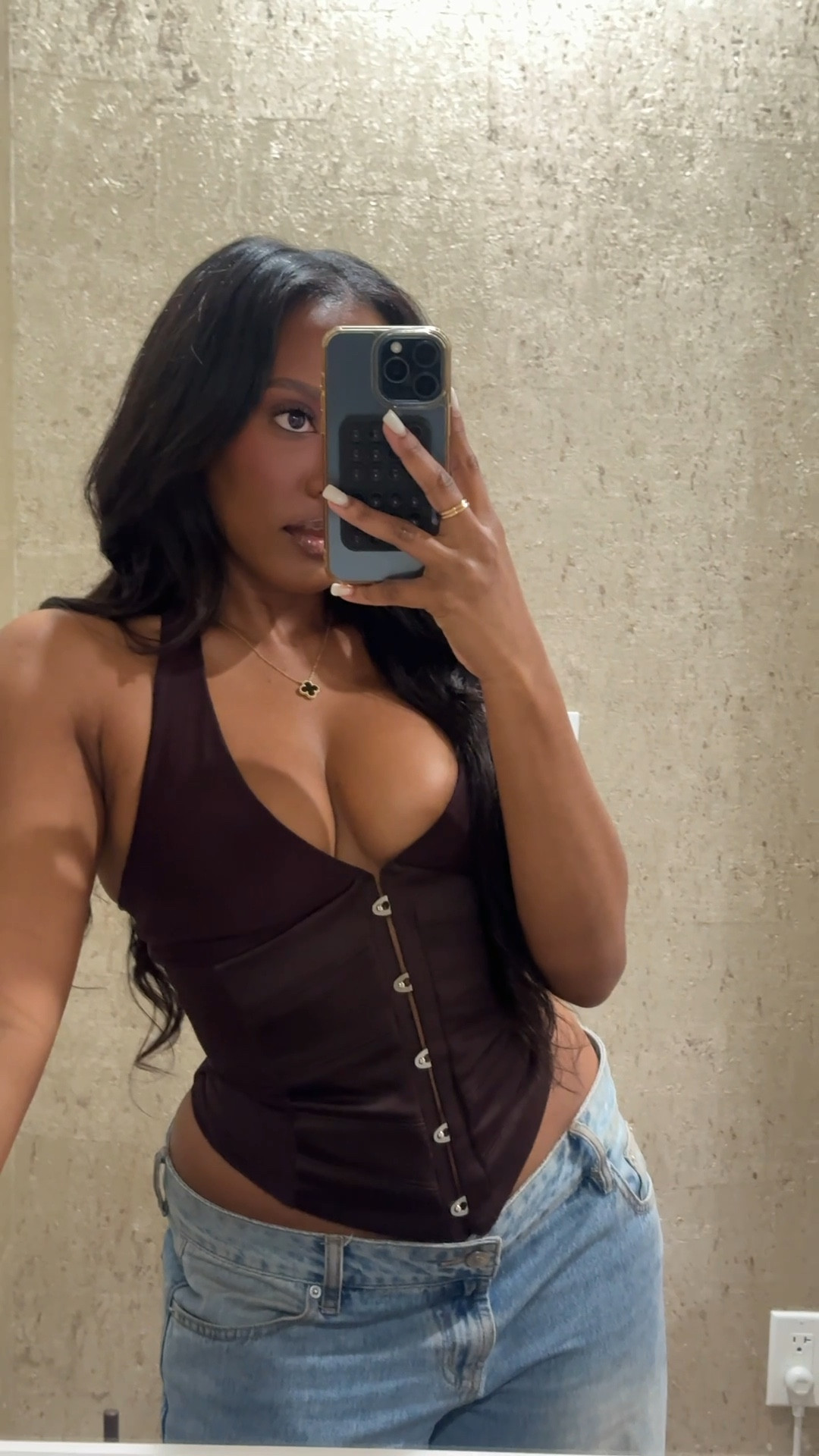 I forgot how much I love a good corset🥰

#LTKPetite #LTKootd #LTKgrwm