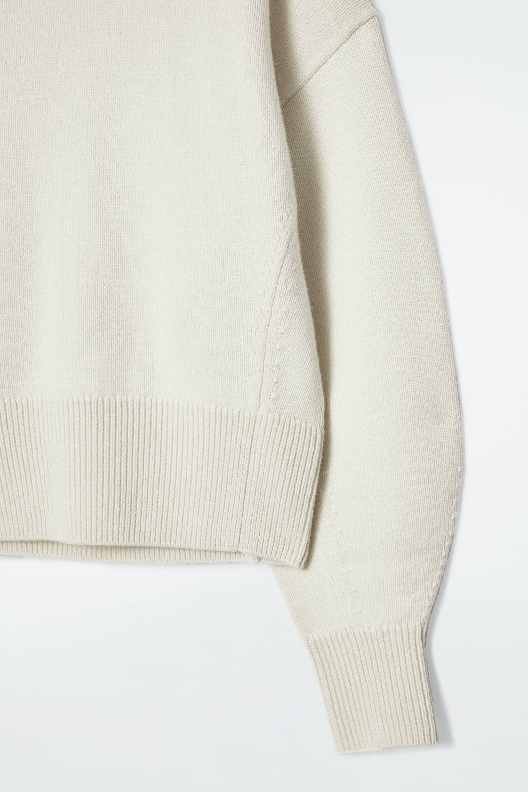 FUNNEL-NECK WAISTED WOOL JUMPER - CREAM - Ladies | H&M GB | H&M (UK, MY, IN, SG, PH, TW, HK)