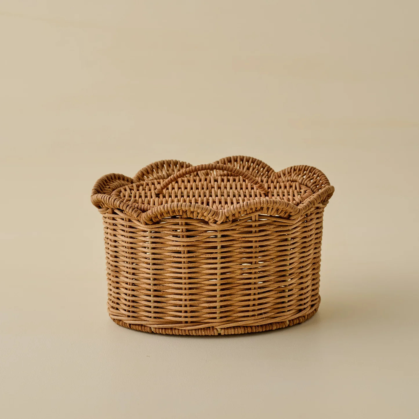 Lauren Scalloped Woven Canister | Magnolia