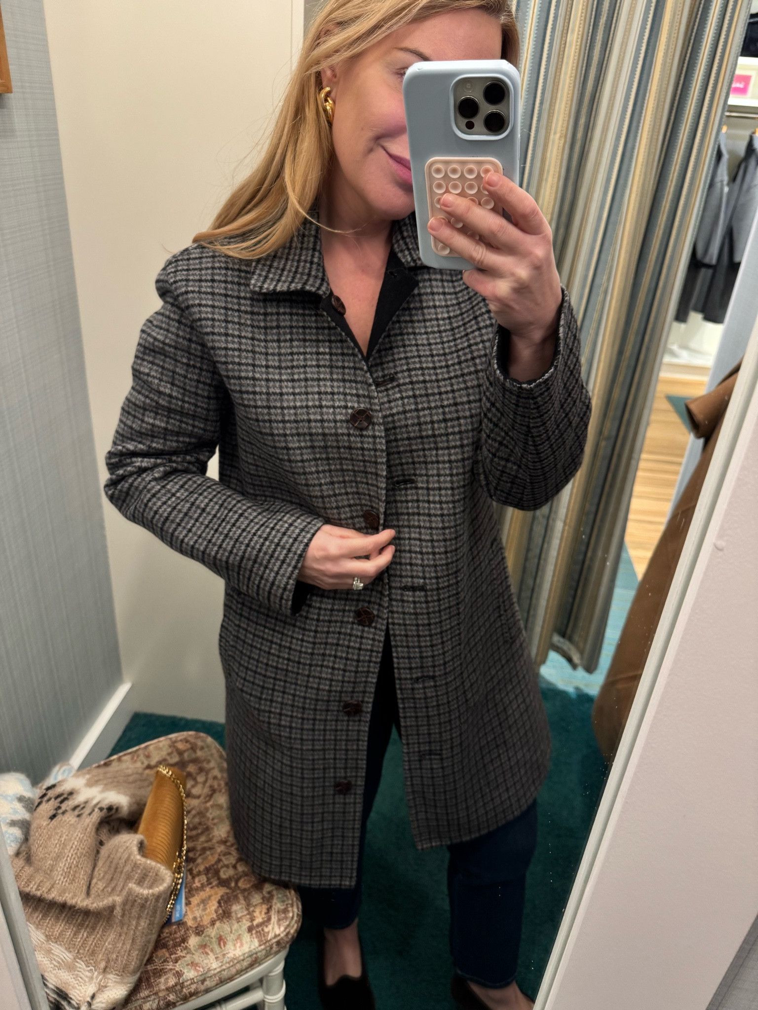 Reversible coat 
Available in 3 colors 

#LTKSeasonal #LTKStyleTip #LTKOver40