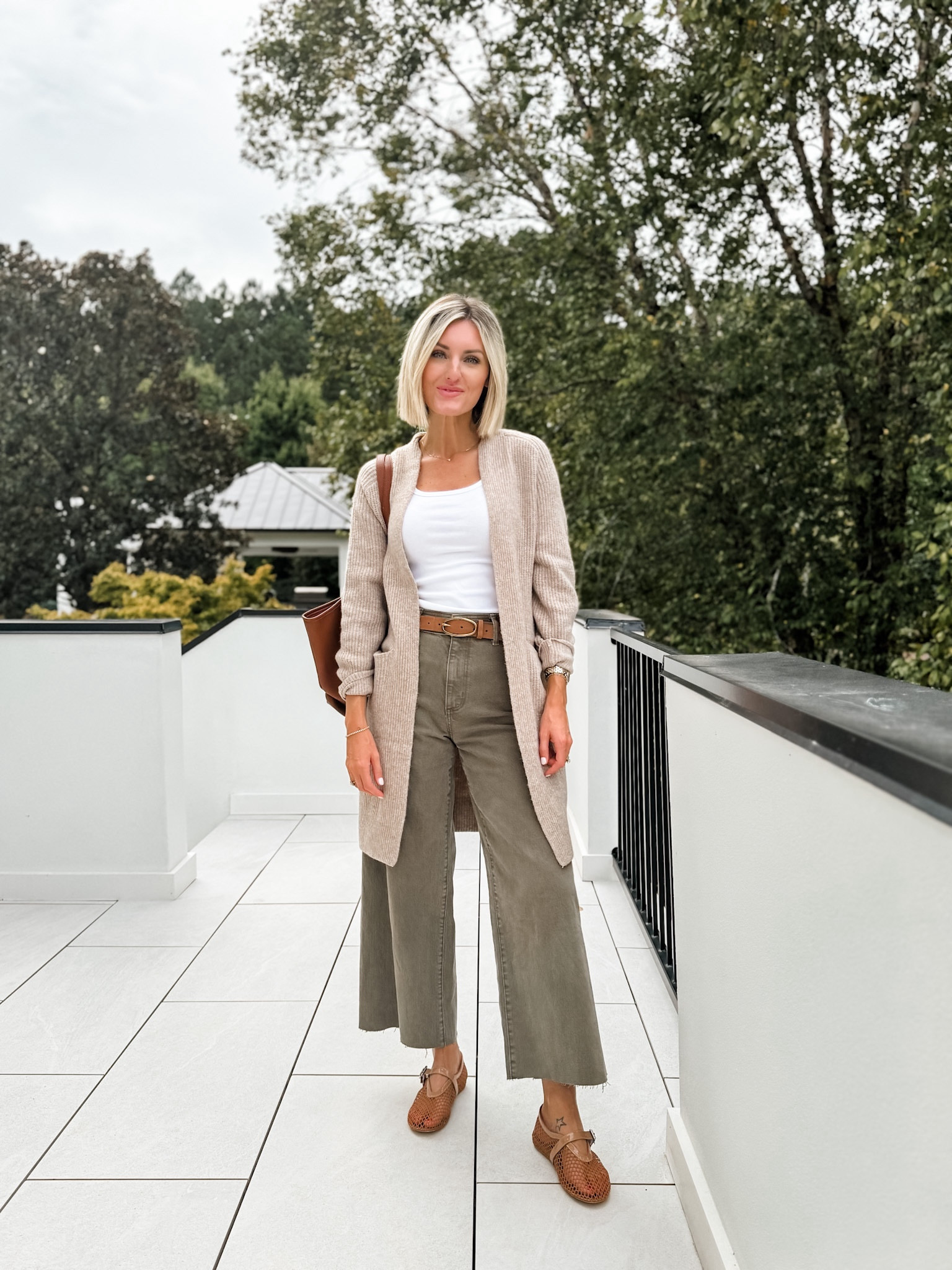 This earthy tone look is so pretty and perfect for fall! I love this long cardigan! Wearing XS/2! 



Loverly grey, wide leg jeans, cardigan, fall outfit, suede belt

#LTKStyleTip #LTKSeasonal