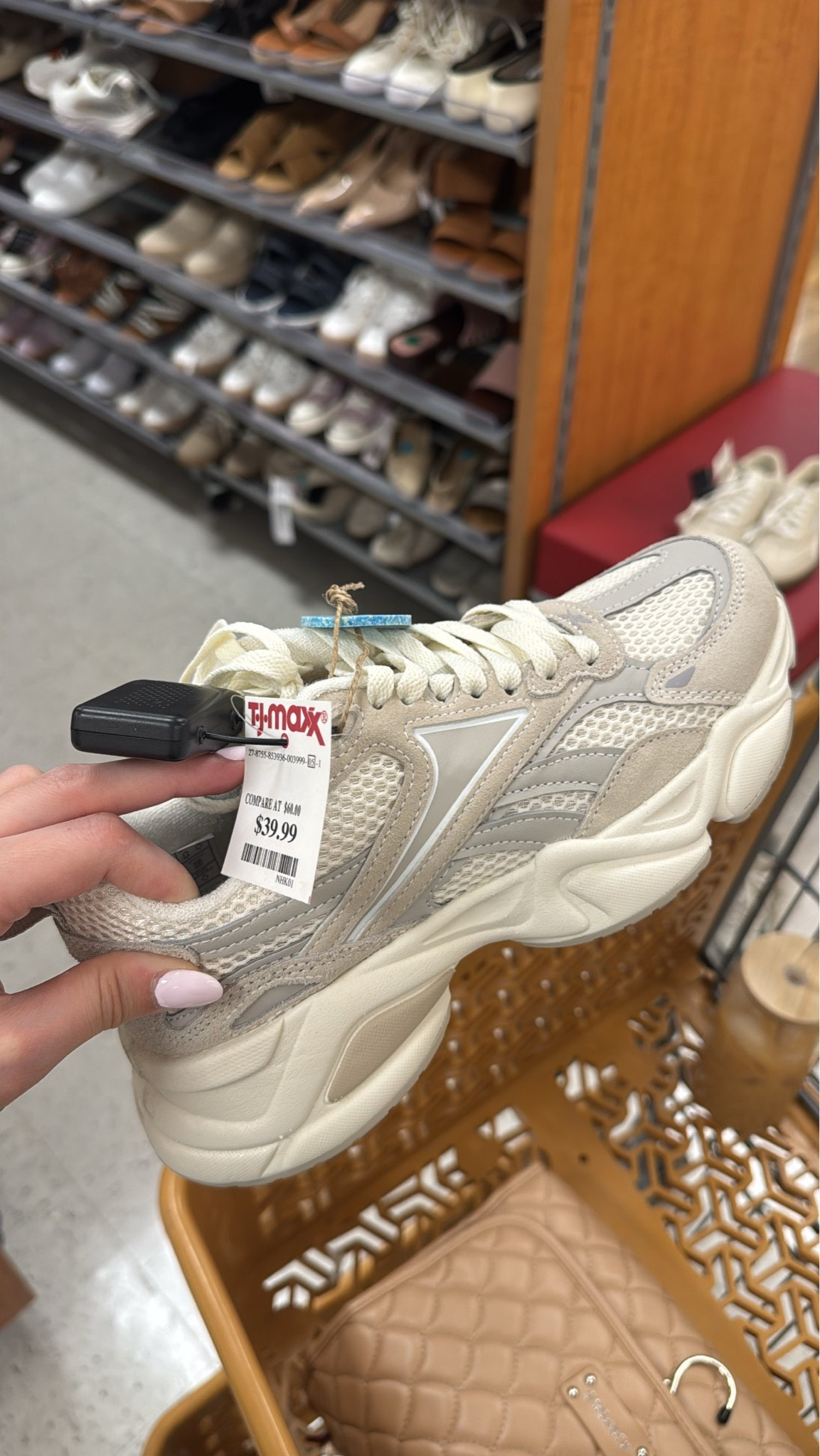 I have these in green and wear them allllll the time. Had to get these neutral ones too 👀 & they are only $40! 🤍🤎 

#LTKshoes #sneakers #reebok

#LTKActive