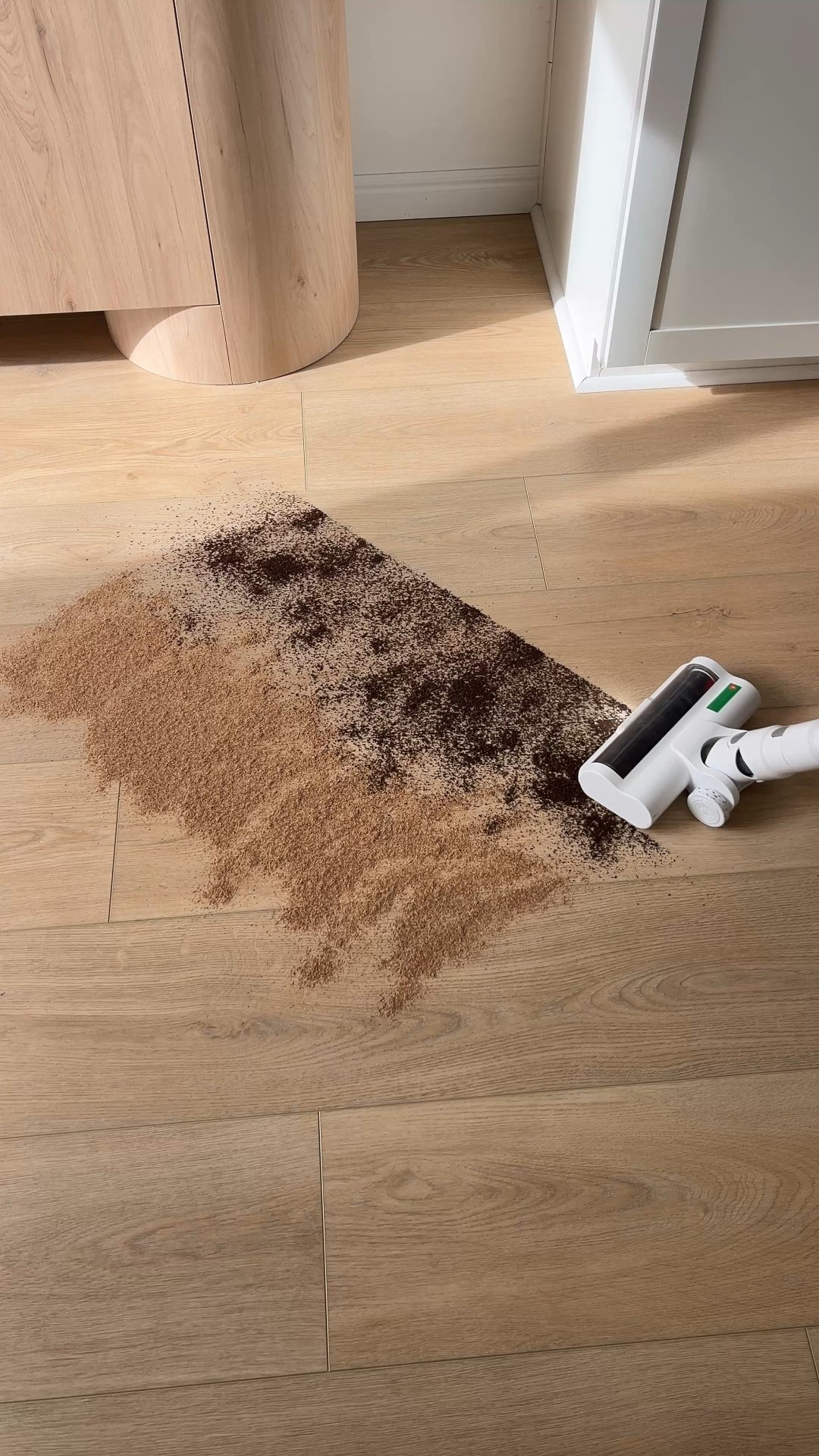 Like so many others, I absolutely love this vacuum! It’s at such an affordable price and I mean this when I say it… I am heavily considering just throwing out my expensive brand name vacuum 🤫🫧





#home #kitchen #cleaning #vaccum #blackfriday #neutral #giftforher #giftforhim #cyberweek #amazon 

#LTKHome #LTKCyberWeek #LTKGiftGuide