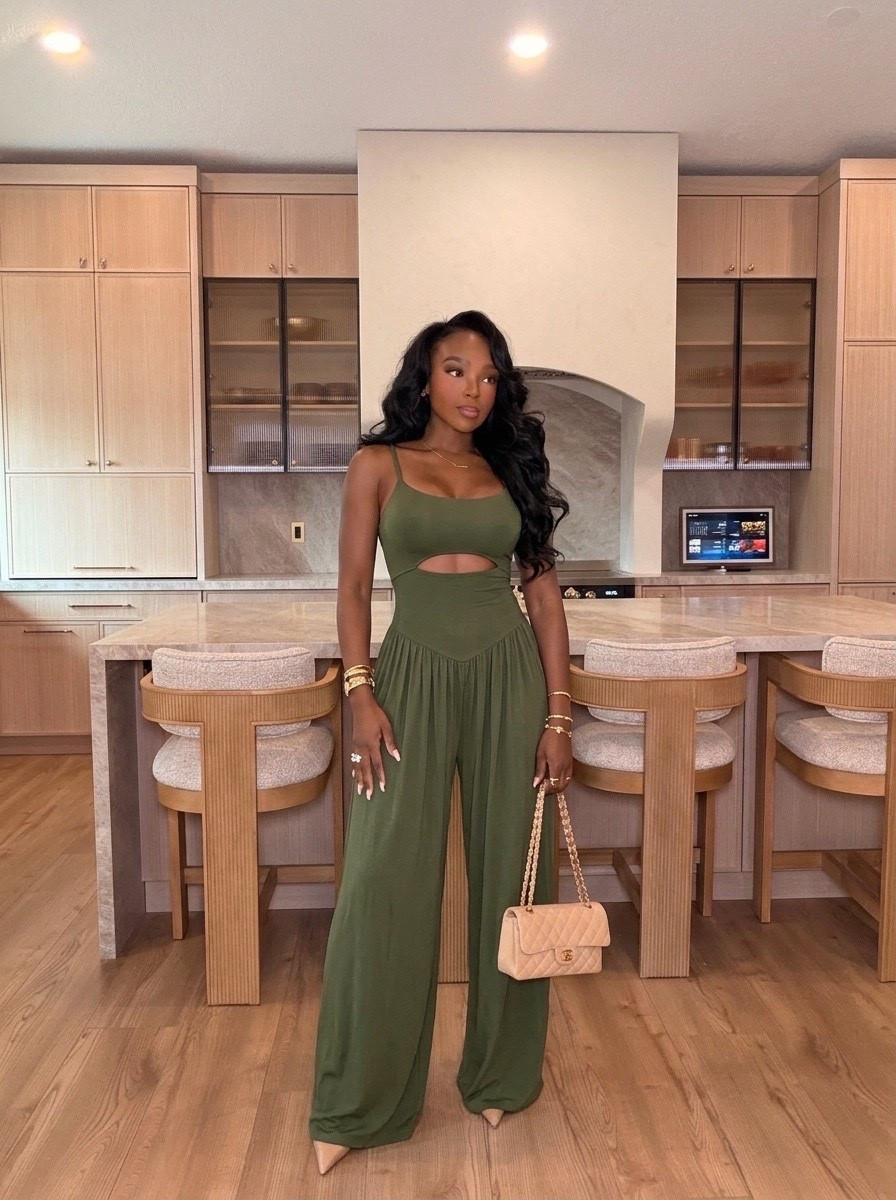 Scroll to shop! ✨ Everything from this look is linked below. 👇🏽    Wearing: Size Small | 5’4” | 140 lbs  📲   Download the FREE LTK app & follow me (@kirasfashionfinds) to shop all my daily finds.  #LTKootd #LTKPetite #LTKU