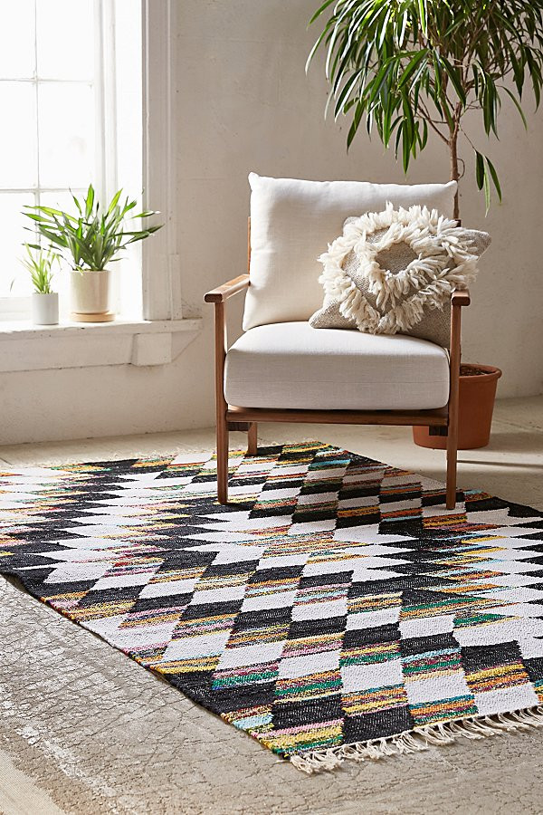 Woven Diamond Kilim Rug | Urban Outfitters US