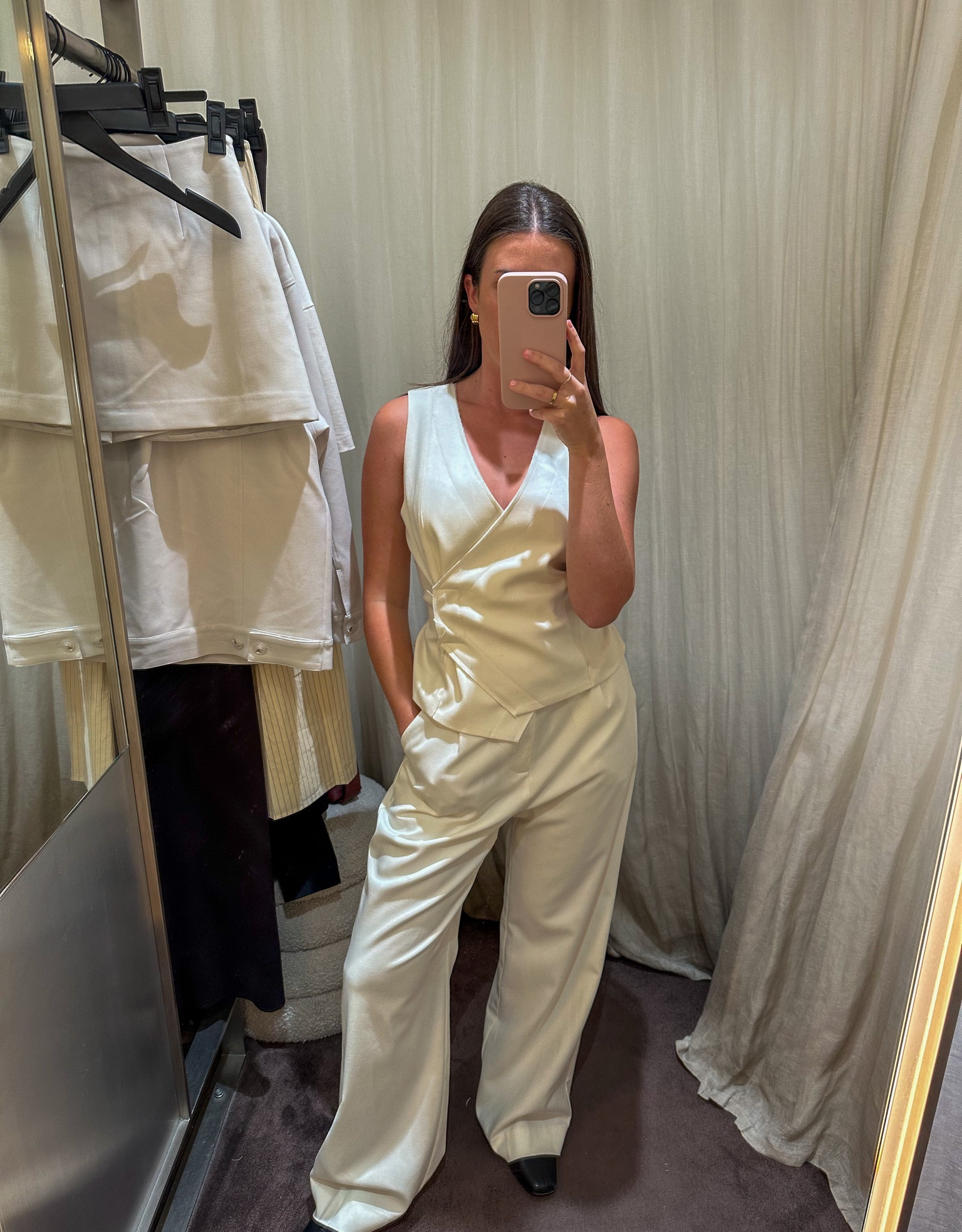 Wearing a size 6 in the top and pants. You can wear the top with the tie at the front or at the back like I’ve done 

#LTKspring #LTKaustralia #LTKworkwear