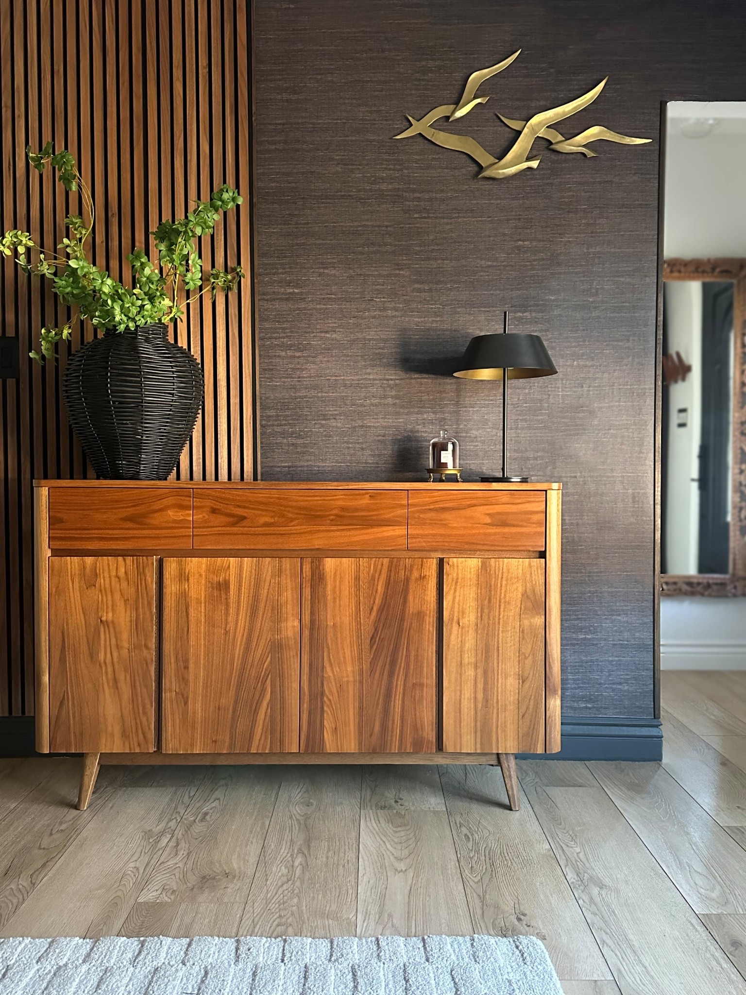 When the house slows down (even if life doesn’t).
Between sports schedules, longer days, and everything that comes with this time of year, I’ve been craving spaces that feel grounding. This one does it without trying too hard—and maybe that’s the point.



#LTKHome #LTKdayinmylife