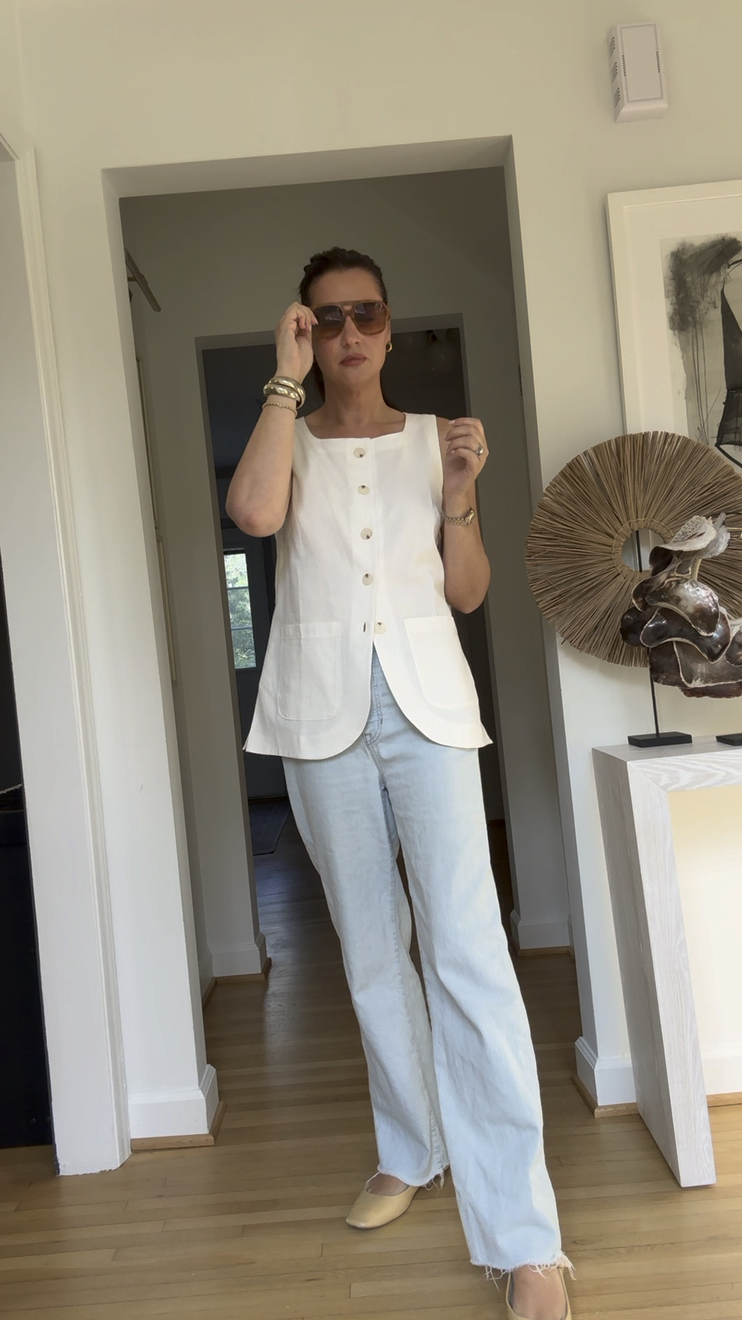 Giving the linen vest trend a go! 
Wearing a medium in the vest
29 in the jeans 