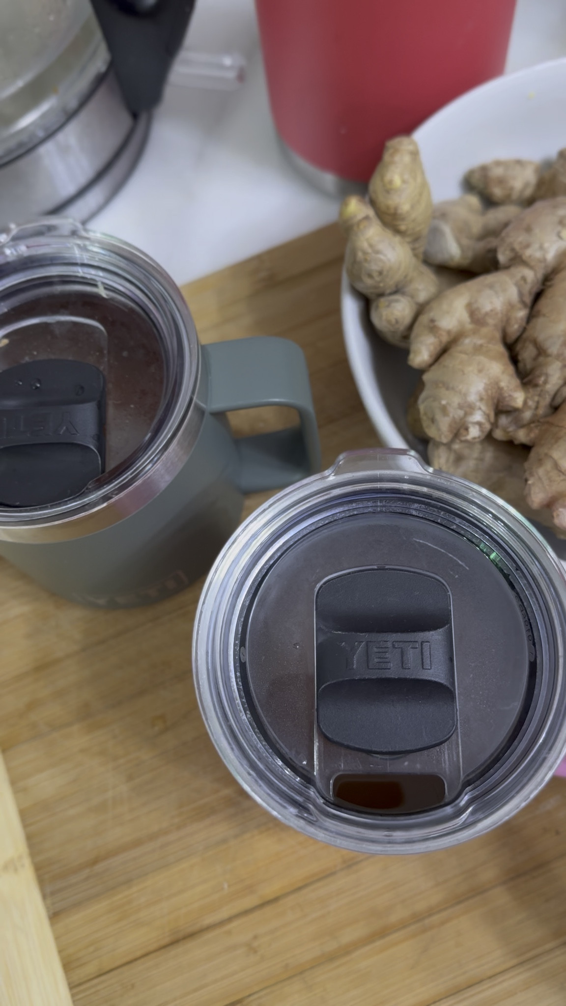 Ginger tea to start our day ☕✨
Warm, soothing, and the perfect morning ritual for digestion, immunity, and a calm start before the day gets busy.
I linked my favorite ginger tea essentials on LTK because small daily habits really do add up.

#gingertea #morningritual #wellnessroutine #guthealth #healthydrinks #selfcarehabits #LTKfinds #LTKsale #shoppingfavorites #onlineshopping #wellnesstips #ShoppingWithPriiincesss #Atlantamom #AtlantaCreator #Atlantacontentcreators

#LTKselfcare #LTKHome #LTKfitnessgoals