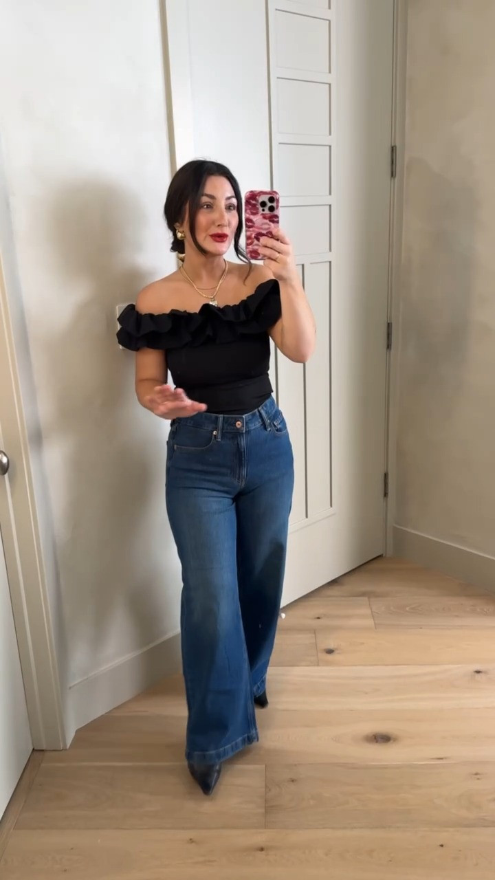 Ruffle off the shoulder top and high rise jeans! 
Top size small, Jeans size 27 petite 

5'0" 140lbs
Petite friendly

#LTKdayinmylife #LTKootd #LTKPetite