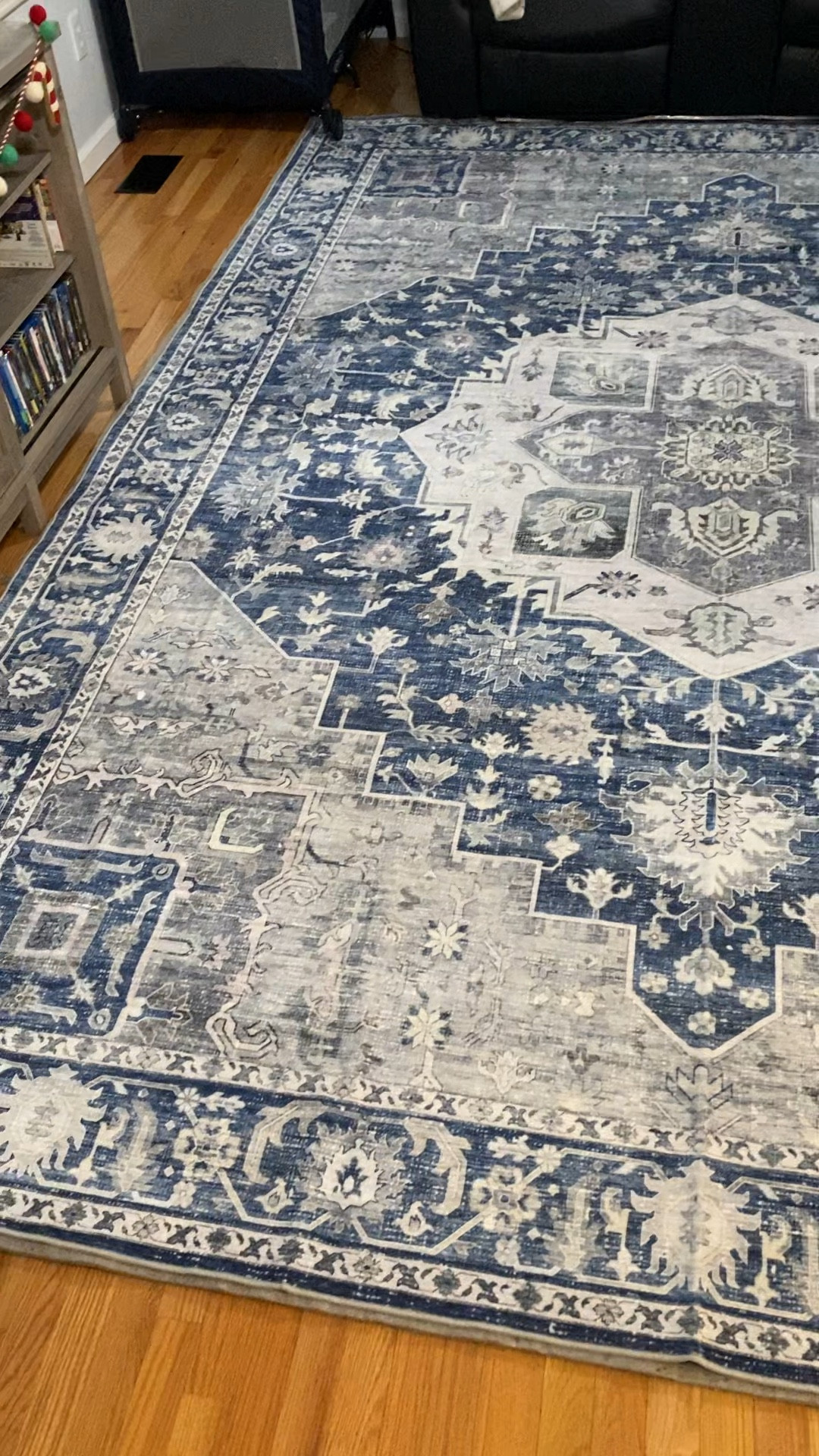 Beautiful living room rug 

#homedecor #livingroomrug #bluerug #rug #amazonfinds #homeliving #home #styletips 

#LTKWatchNow #LTKSaleAlert #LTKHome