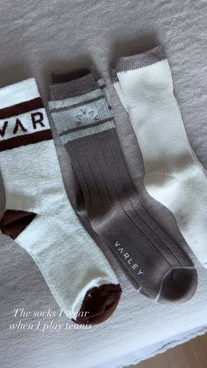 Quality high socks are worth the investment especially for any tennis players like myself!

#tennisoutfit
#socks
#varley
#athleticwear
#athleticsocks

#LTKootd #LTKmorningroutine #LTKSeasonal